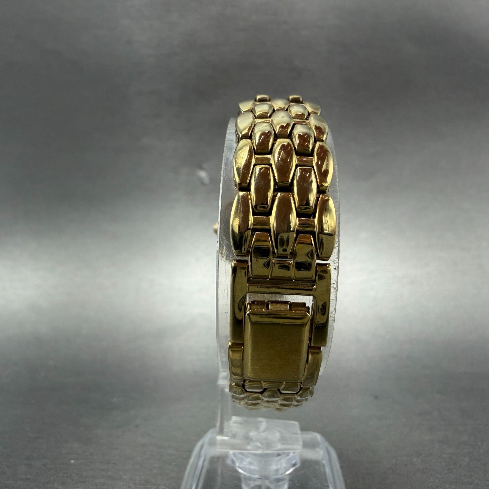 Seiko Watch Women 24mm White Dial Gold Tone Round 1N00-1E19 New Battery hKJh7
