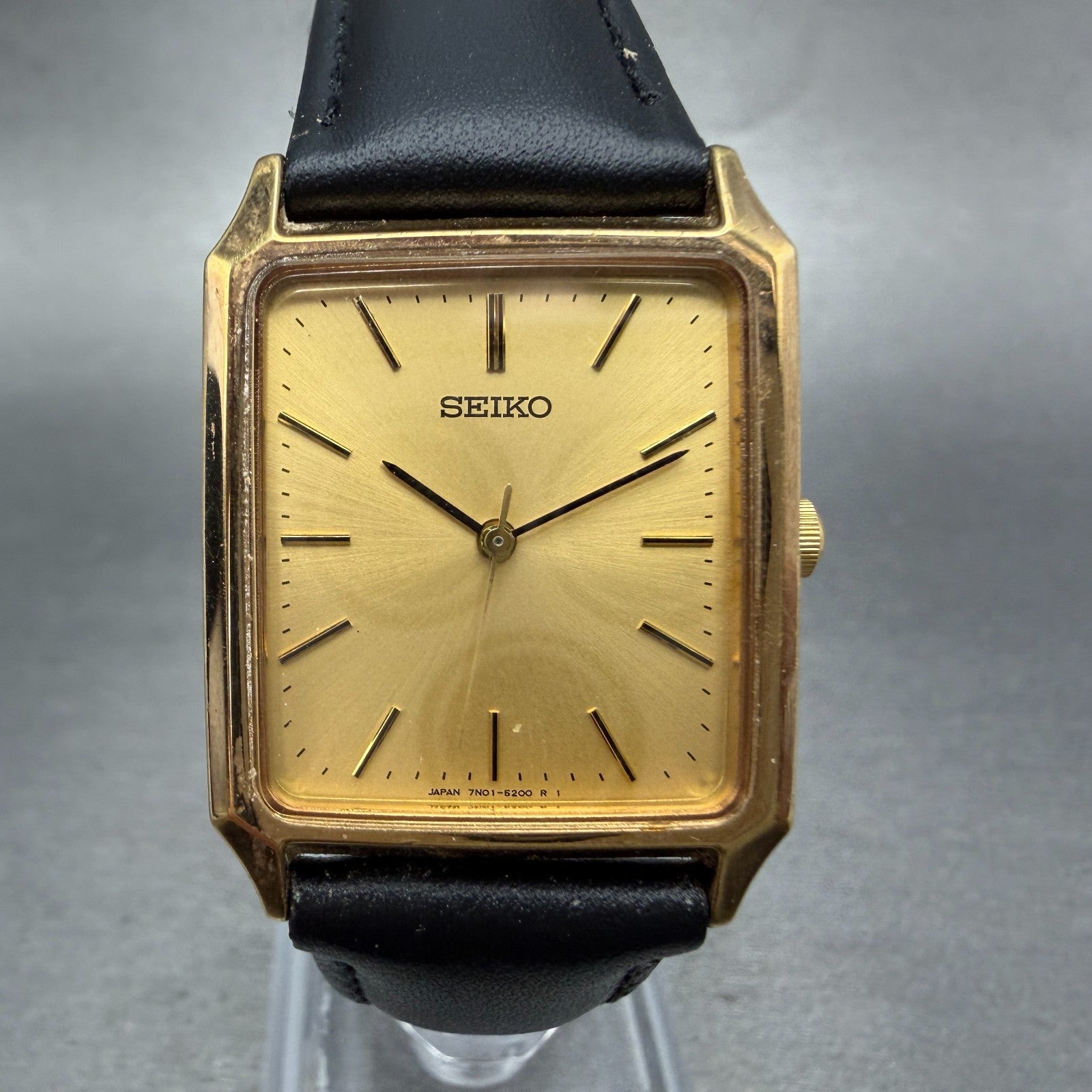 Seiko Tank Watch Men 25mm Champagne Dial Gold Tone 7N01-5180 New Battery Vintage0