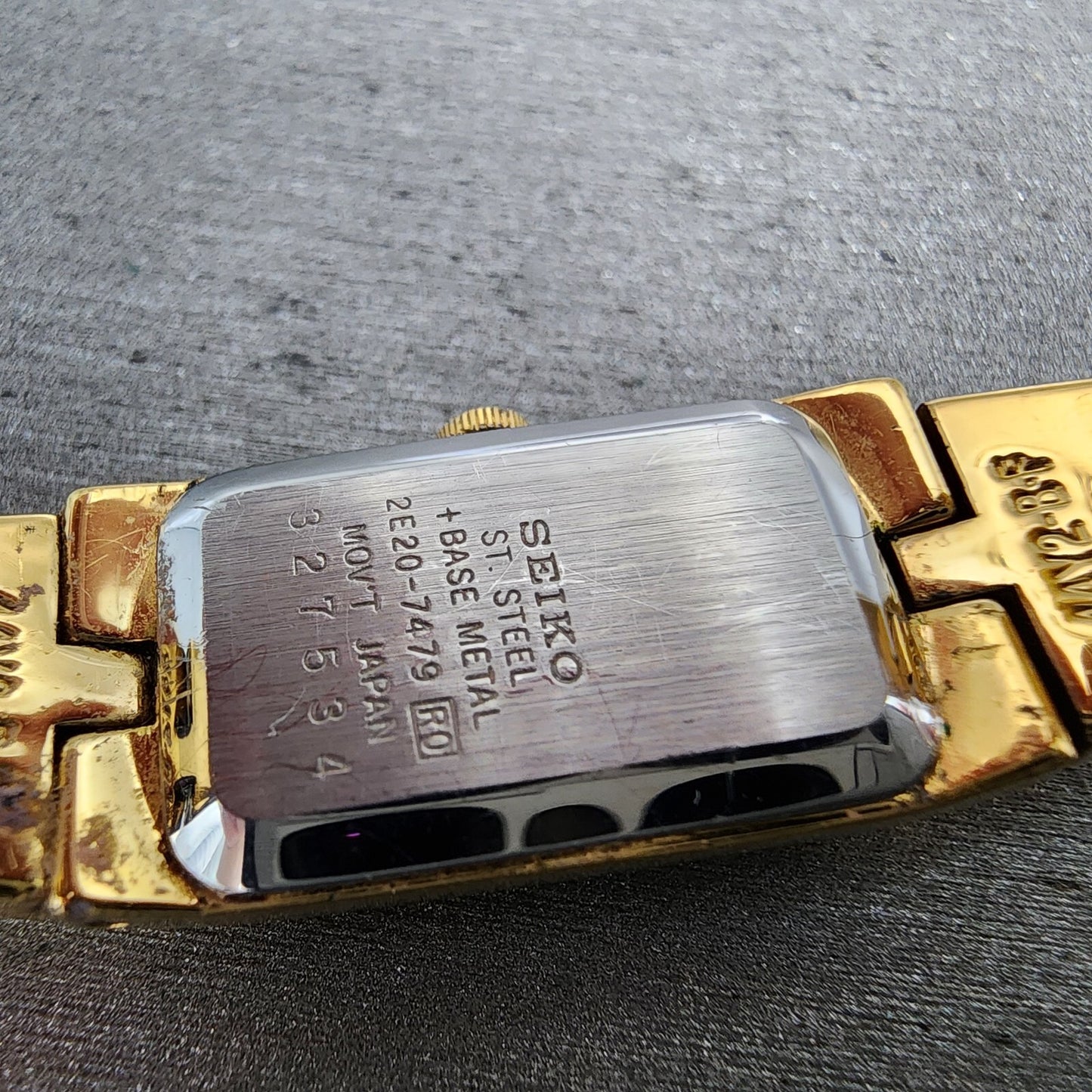 Seiko Watch Women 13mm Gold Dial Gold Tone Rectangle 2E207479 New Battery9