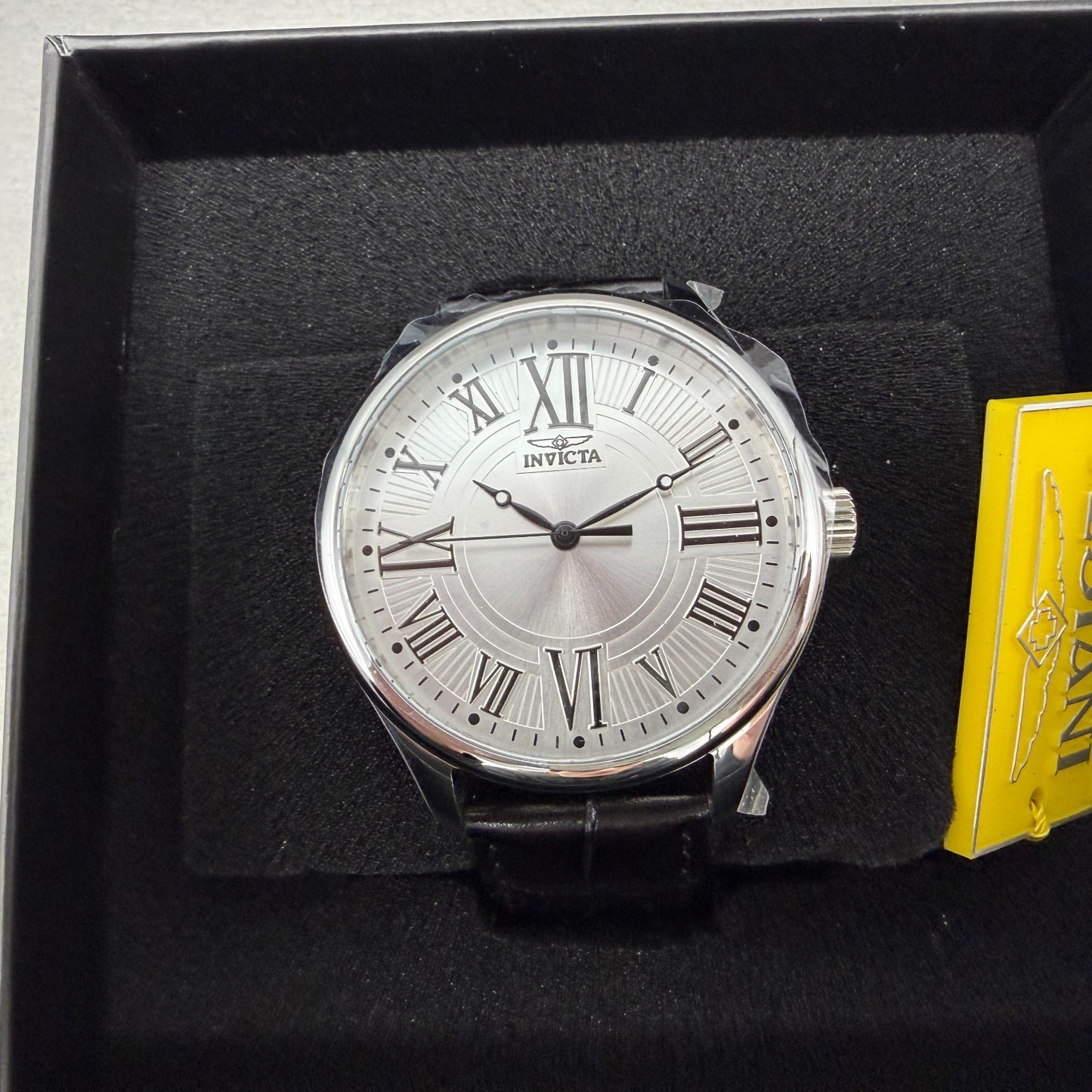 Invicta Vintage Watch Men 45mm Silver Dial Silver Round Leather Band 351380