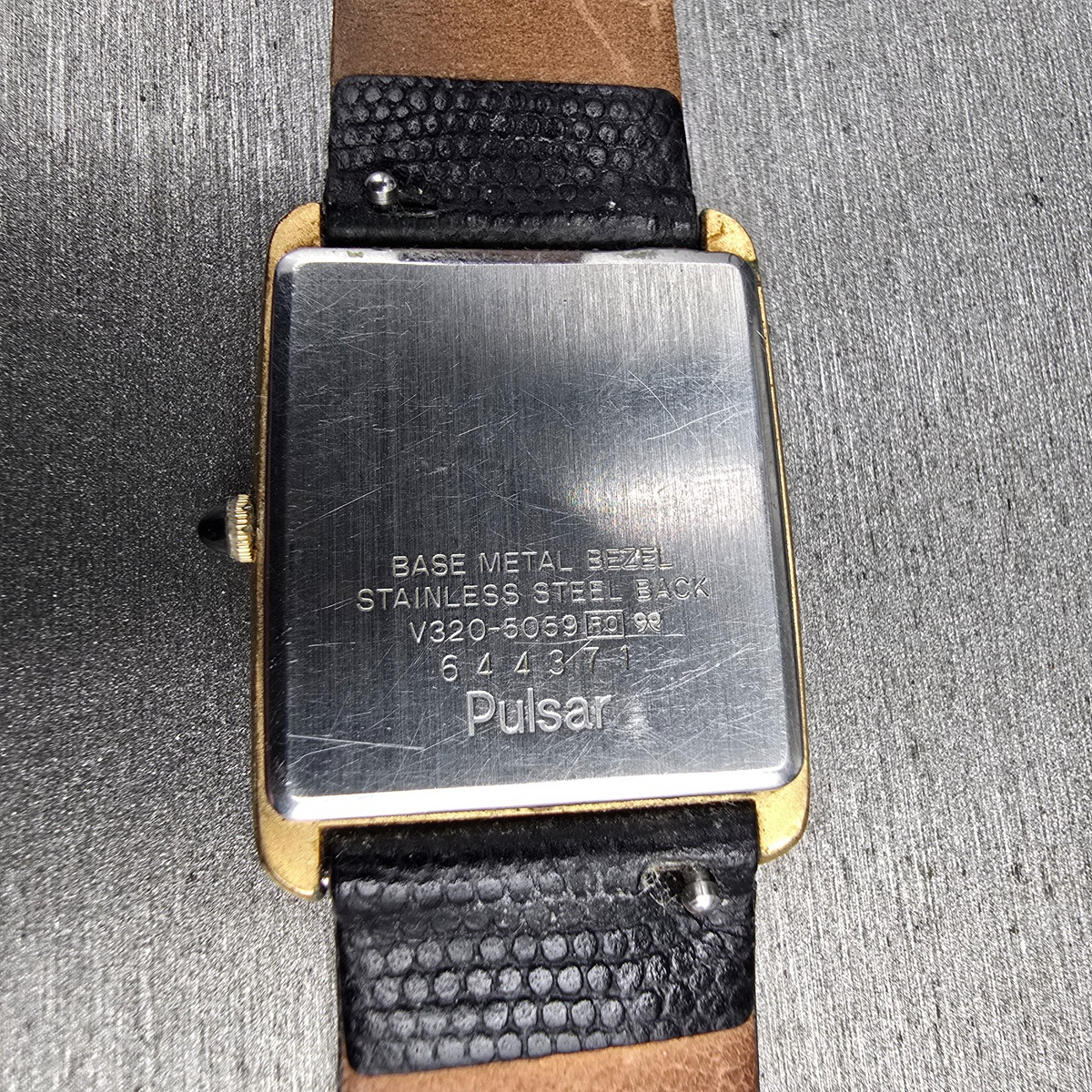 Pulsar Tank Watch Men 24mm Black Dial Gold Rectangle V320-5059 New Battery JP10