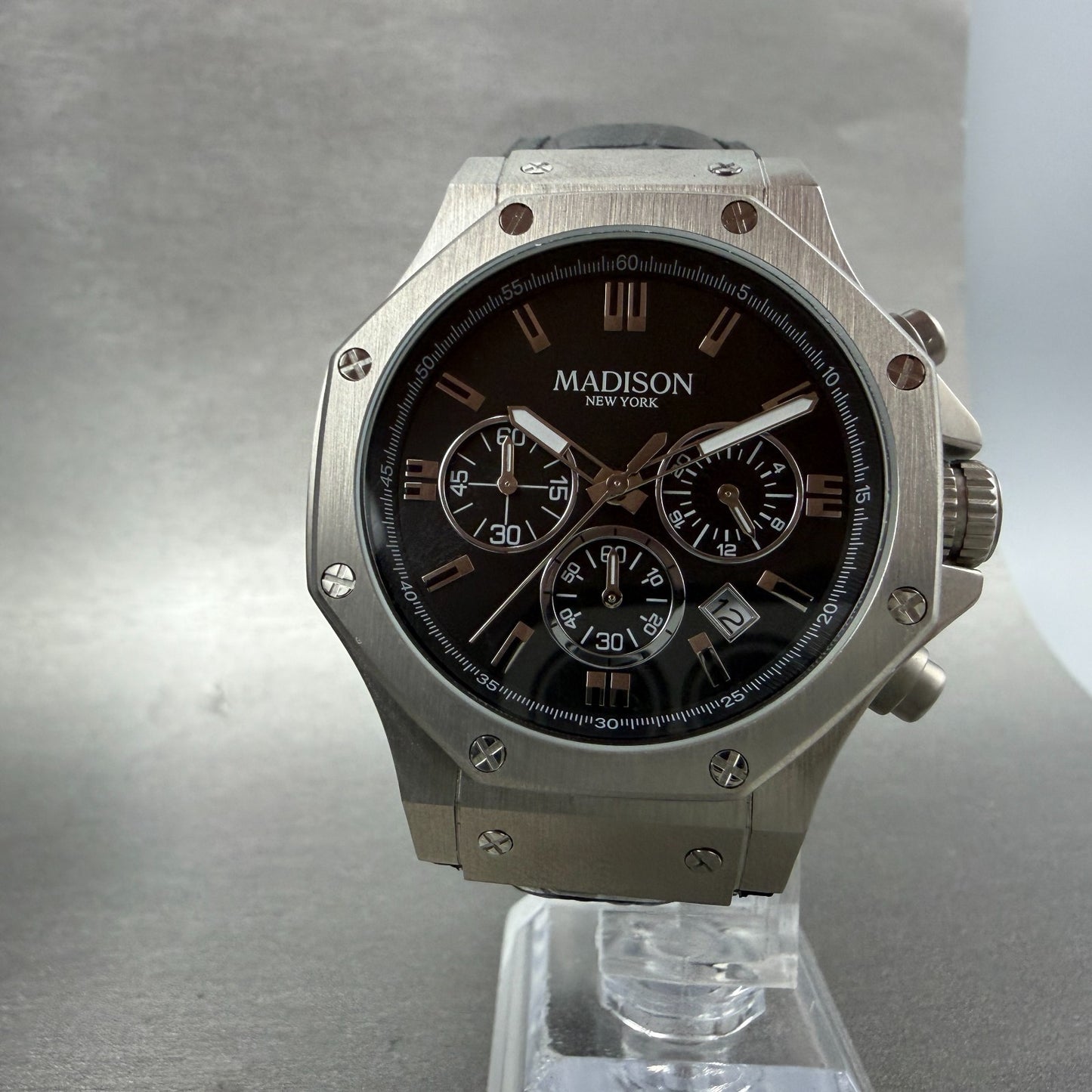Madison New york Chronograph Watch Men 43mm Black Dial Steel Date New Battery5