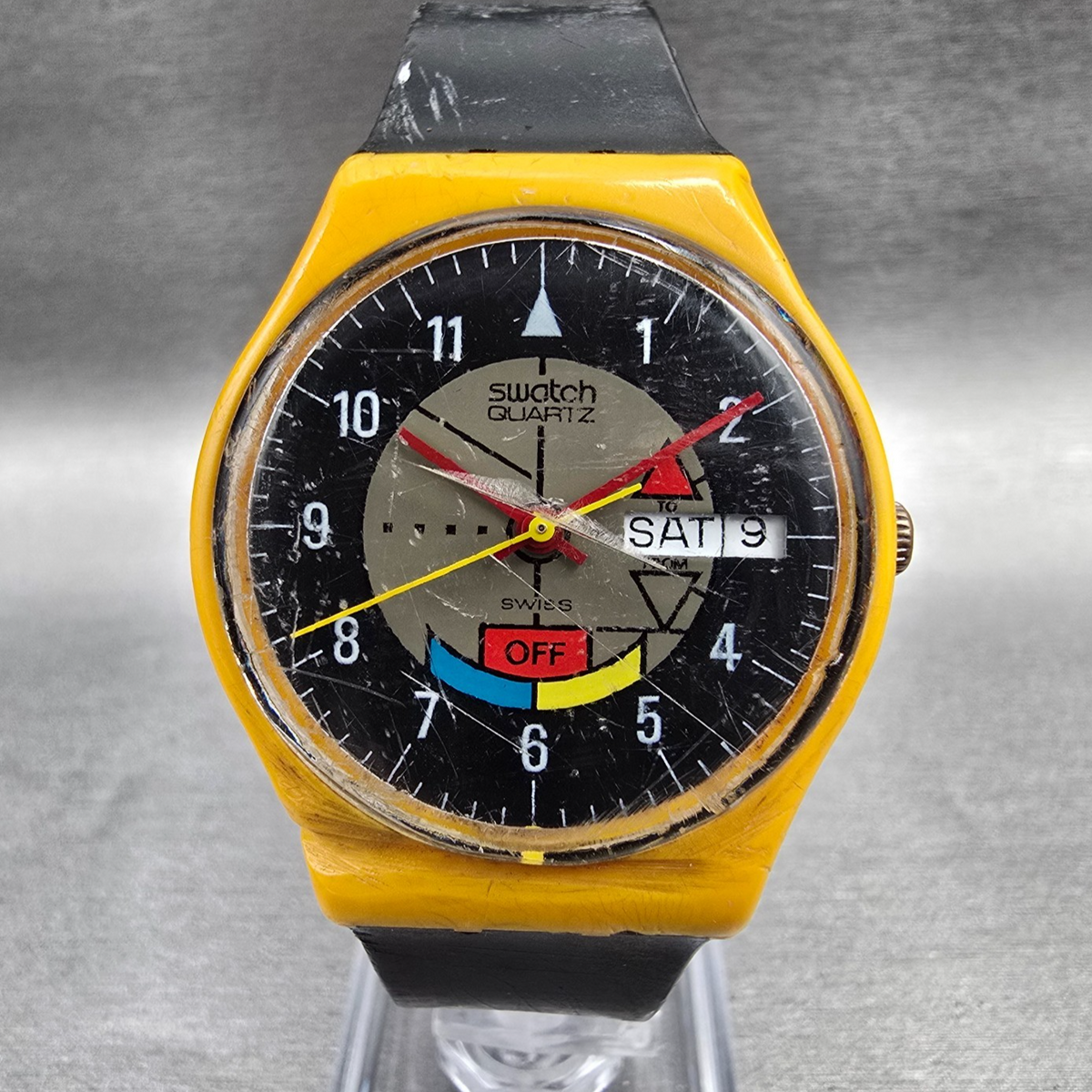 Swatch Yamaha Racer Watch Men 35mm Black Dial Yellow Case GJ700 New Battery0