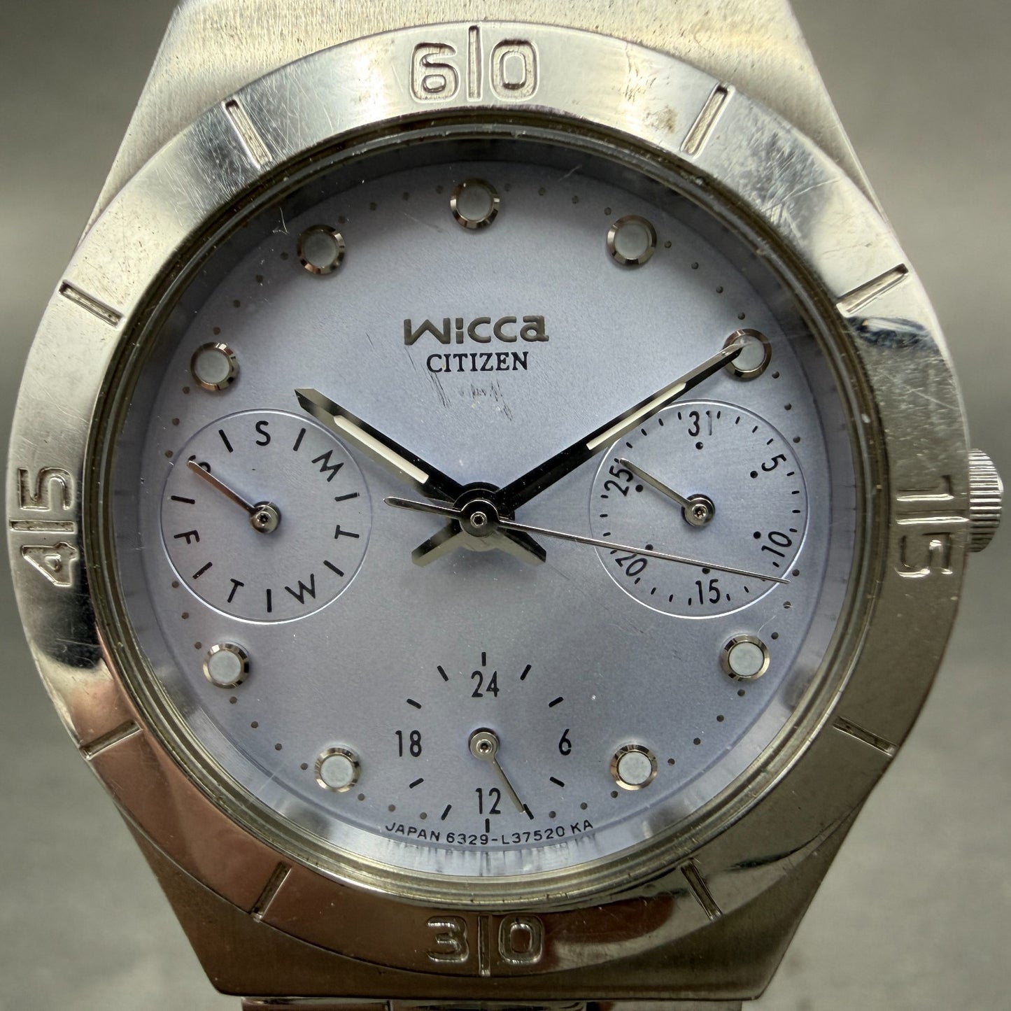 Citizen Wicca Watch Women 31mm Blue Dial Silver Tone Daydate Round New Battery1