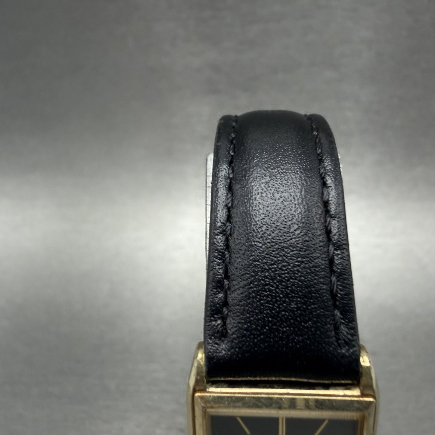 Seiko Tank Watch Women 19mm Black Dial Gold Tone Rectangle 2C20-5100 New Battery4