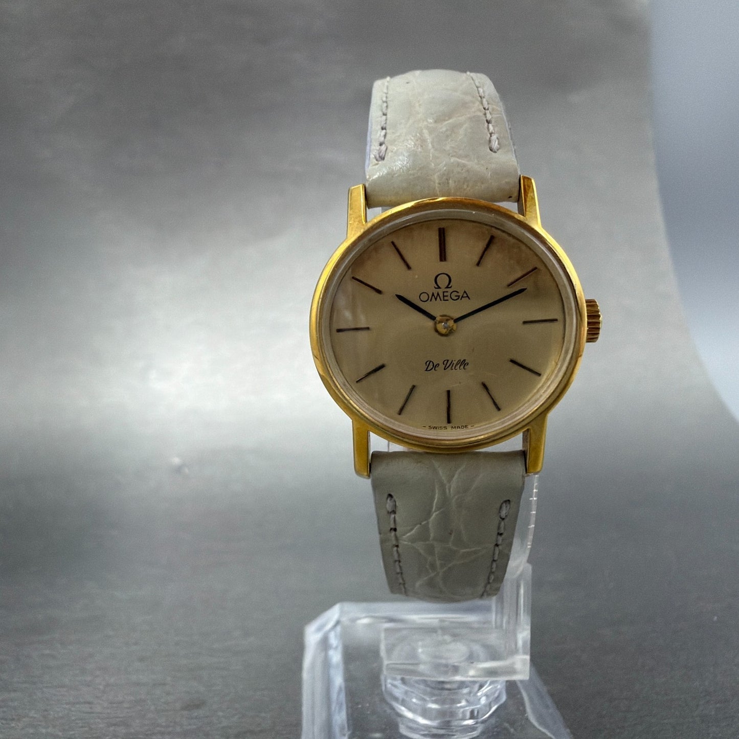 Omega De Ville Watch Women 24mm Gold Dial Gold Plated Manual Wind Runs 511.05085