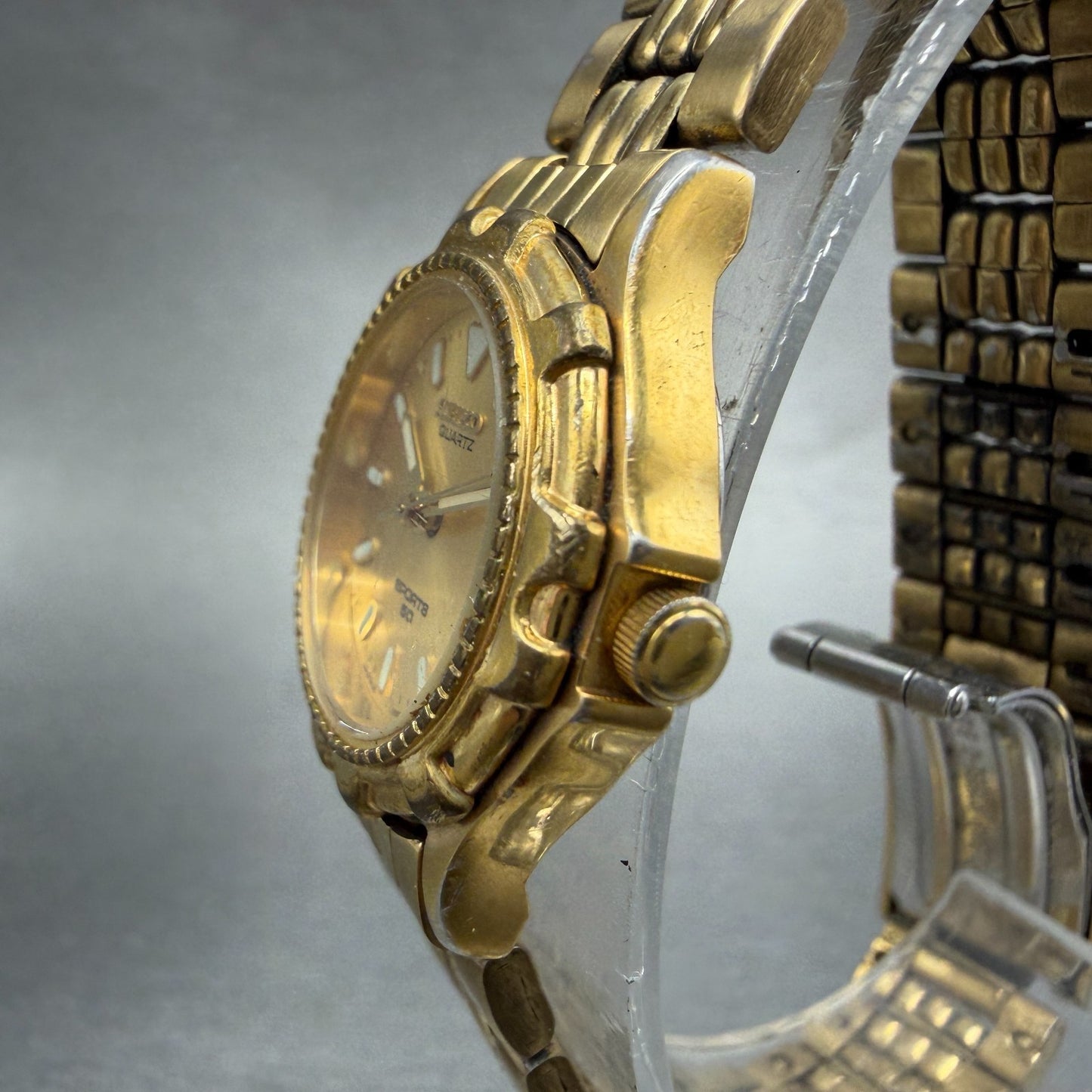 Seiko Sports 50 Watch Women 25mm Champagne Dial Gold Tone Date 7N82-0271 NewBatt2