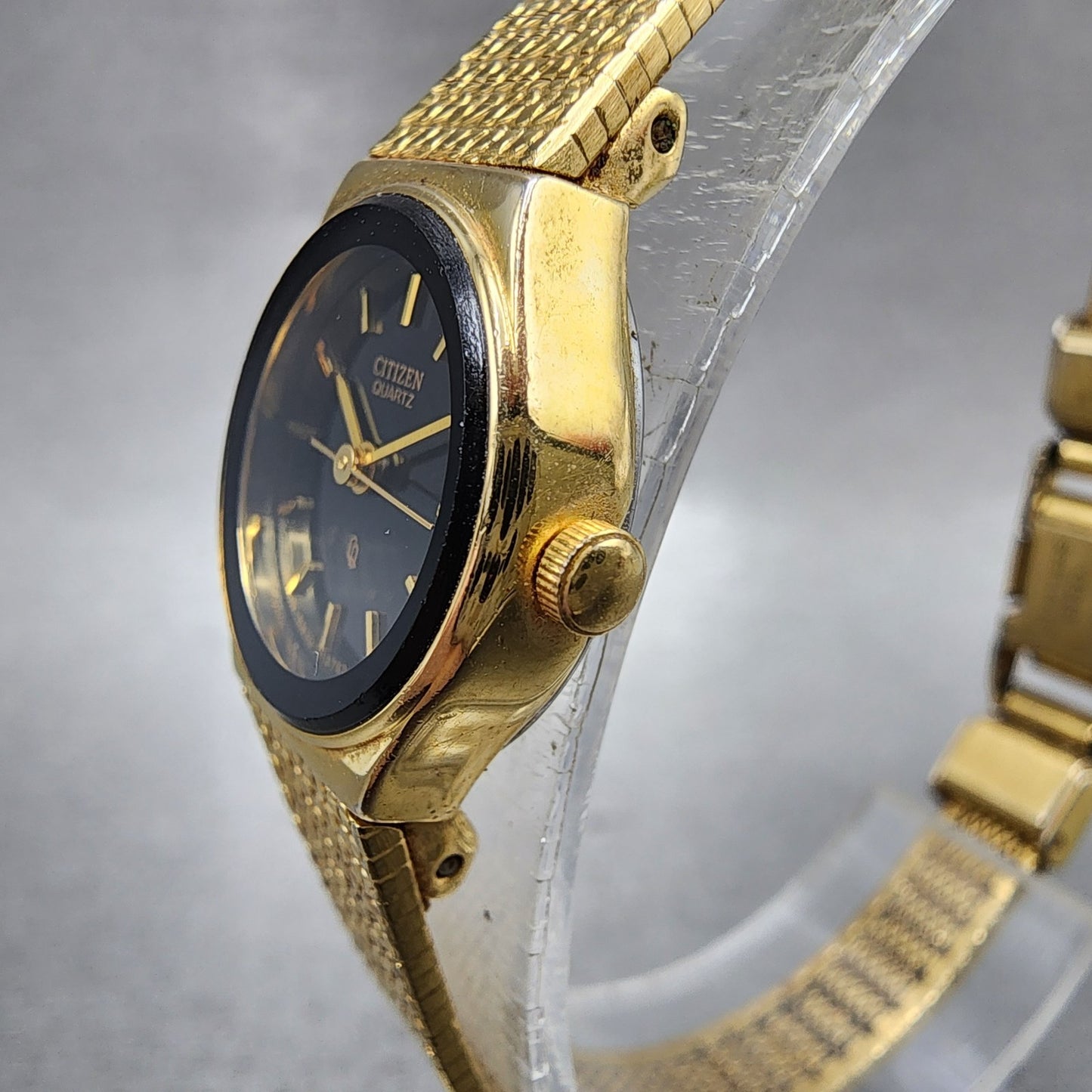 Citizen Watch Women 18mm Black Dial Gold Tone Round 5930R02467 New Battery2