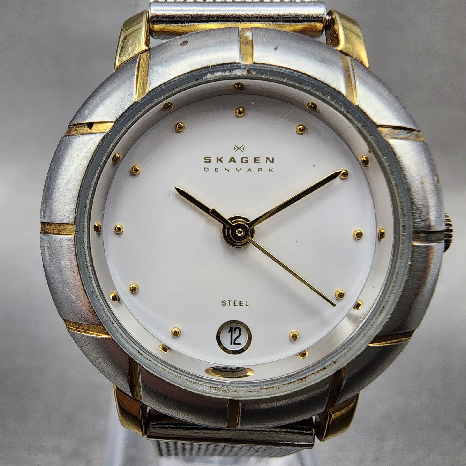 Skagen Watch Women 26mm White Dial Two Tone Round 3SGS Mesh Band New Battery1