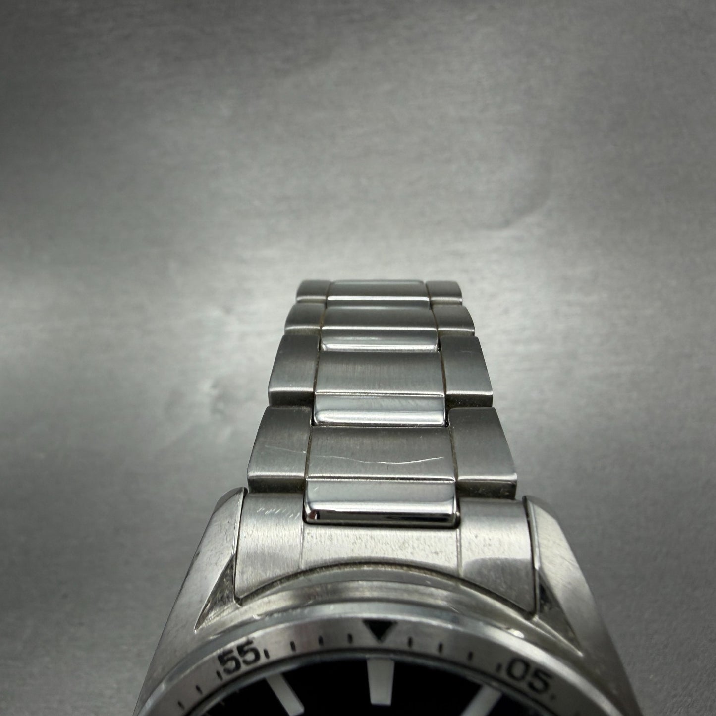 Seiko Solar Watch Men 42mm Blue Dial Silver Tone Date Round V157-0CP0 Runs4
