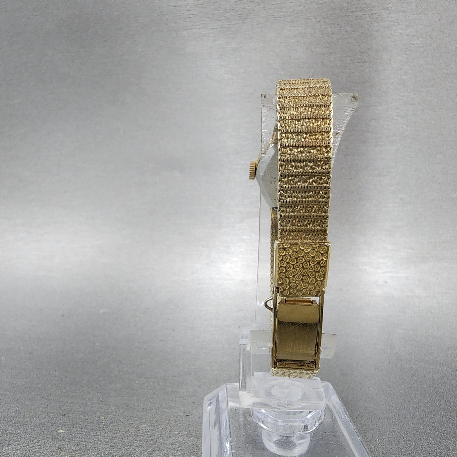 Seiko Watch Women 16mm Chapagne Dial Gold Tone Manual Hexagon 115199 Runs7