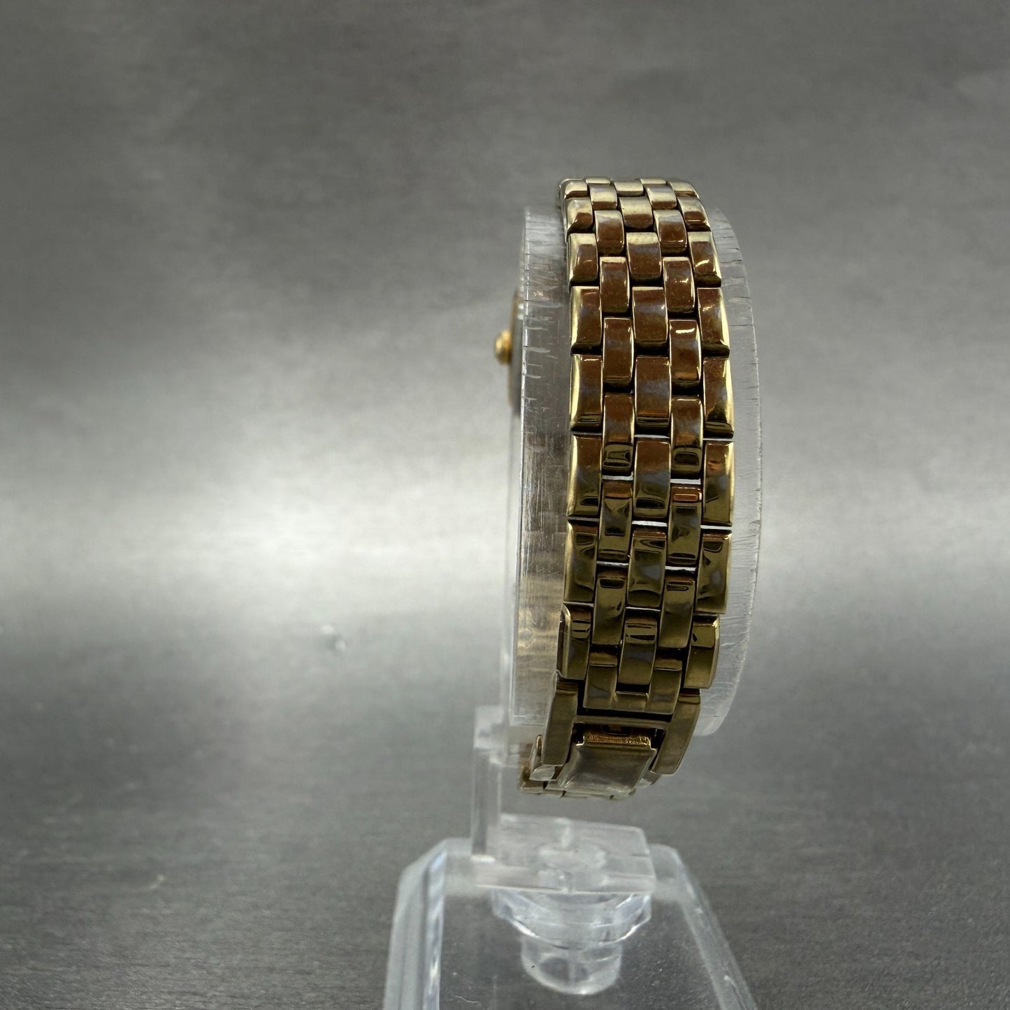 Seiko Watch Women 17mm Champagne Dial Gold Tone Octagon V400-5608 New Battery 238