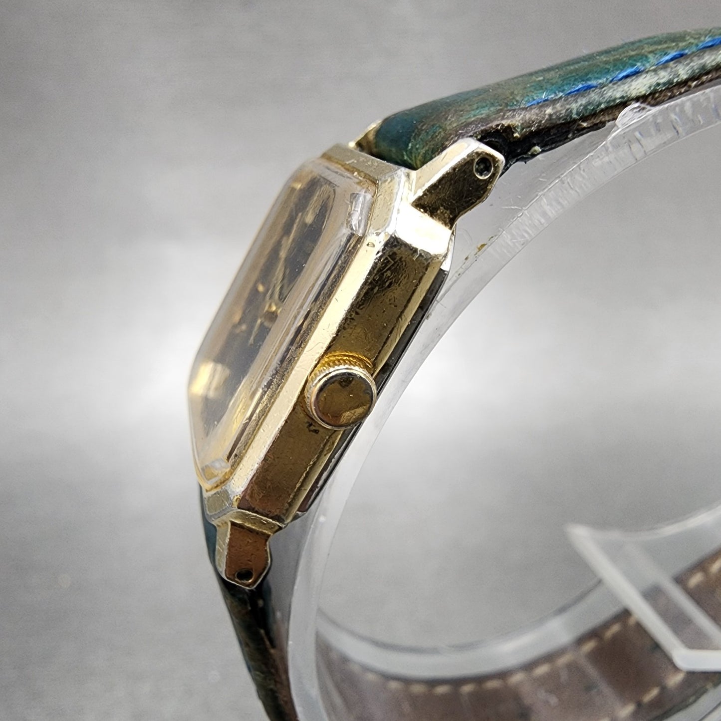 Seiko Watch Women 18mm Blue Dial Gold Tone Octagon 2C215090 New Battery VTG1