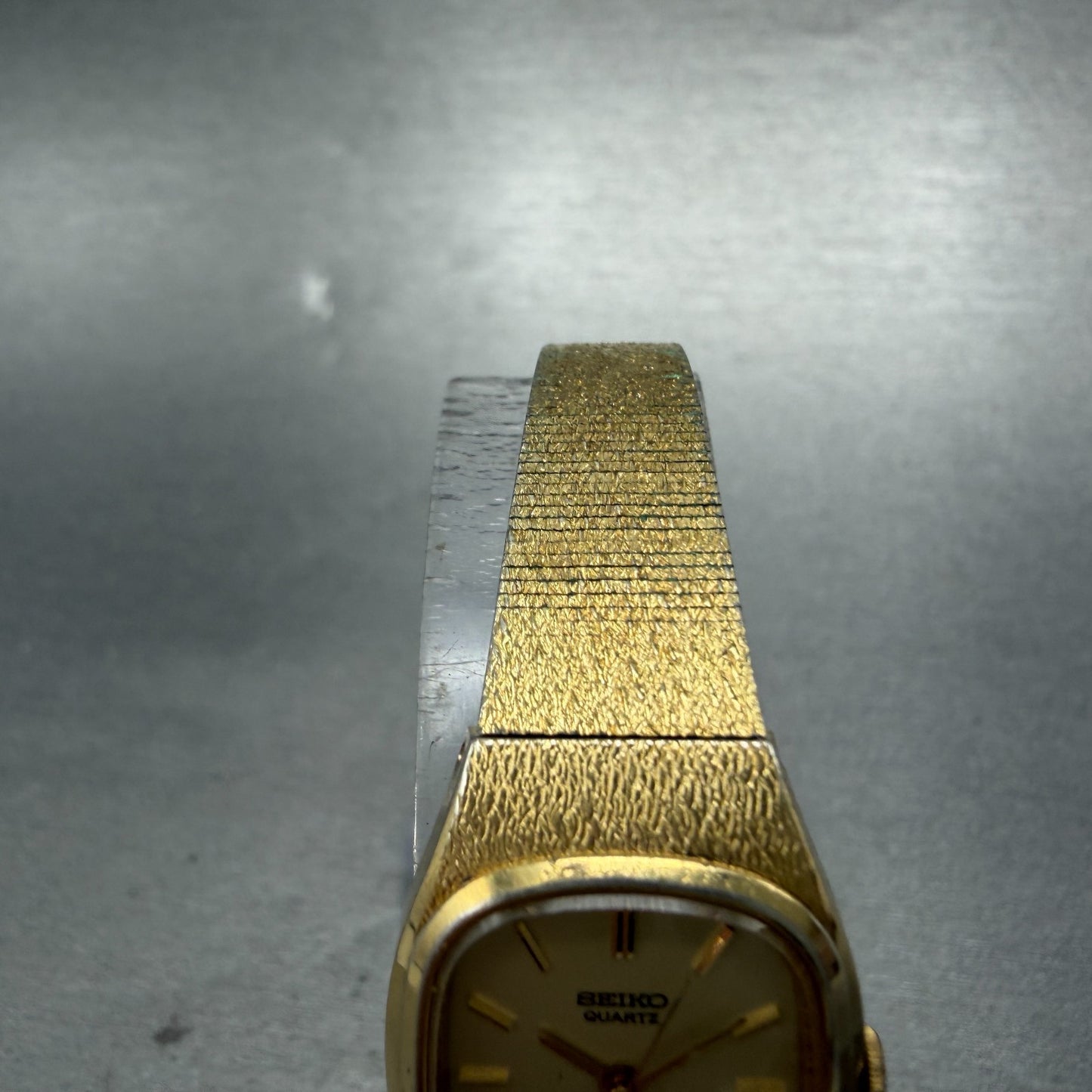 Seiko Watch Women 20mm Champagne Dial Gold Tone Oval 3421-5020 New Battery4