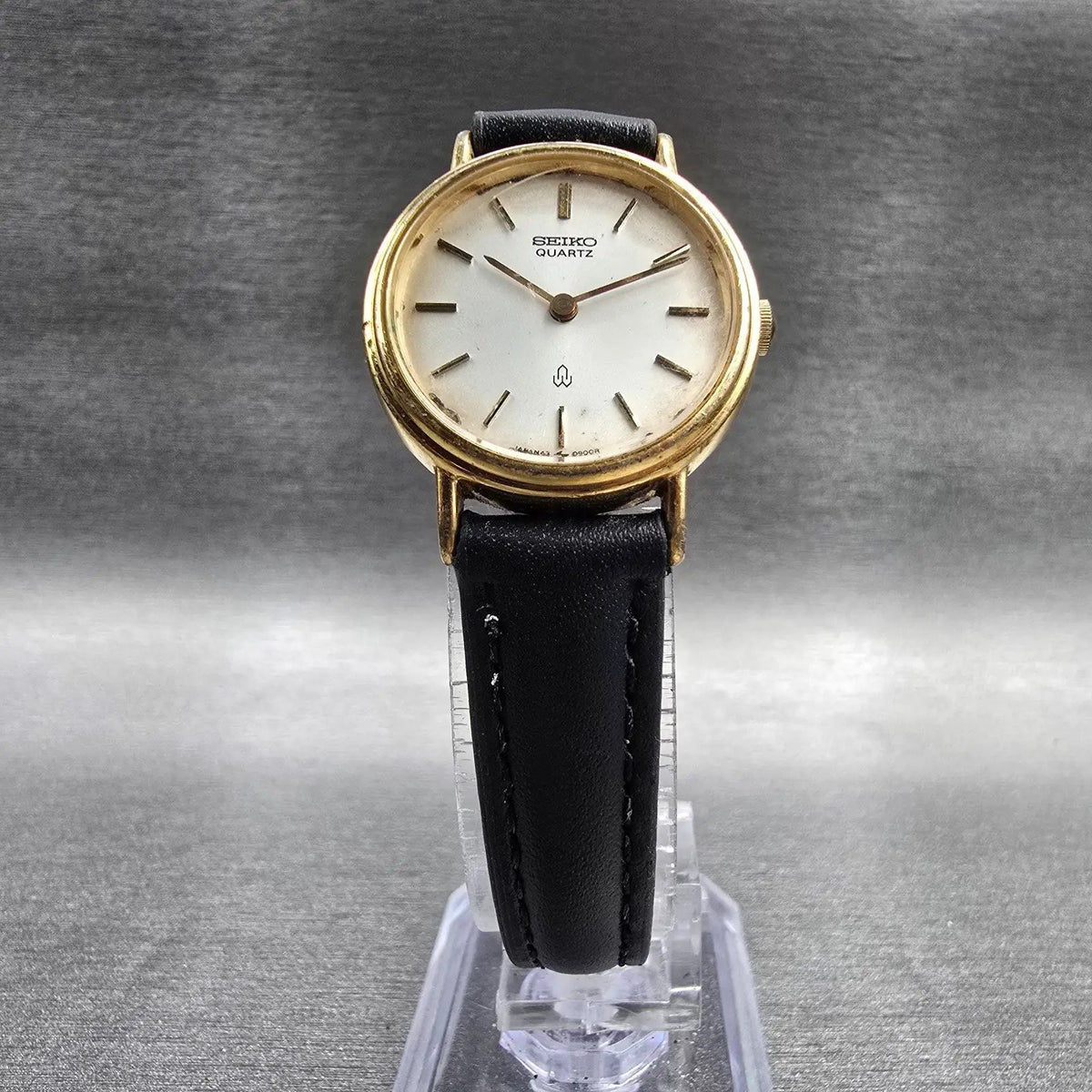 Seiko Watch Women 25mm Silver Dial Gold Tone Round 43-1060 New Battery Vintage L5