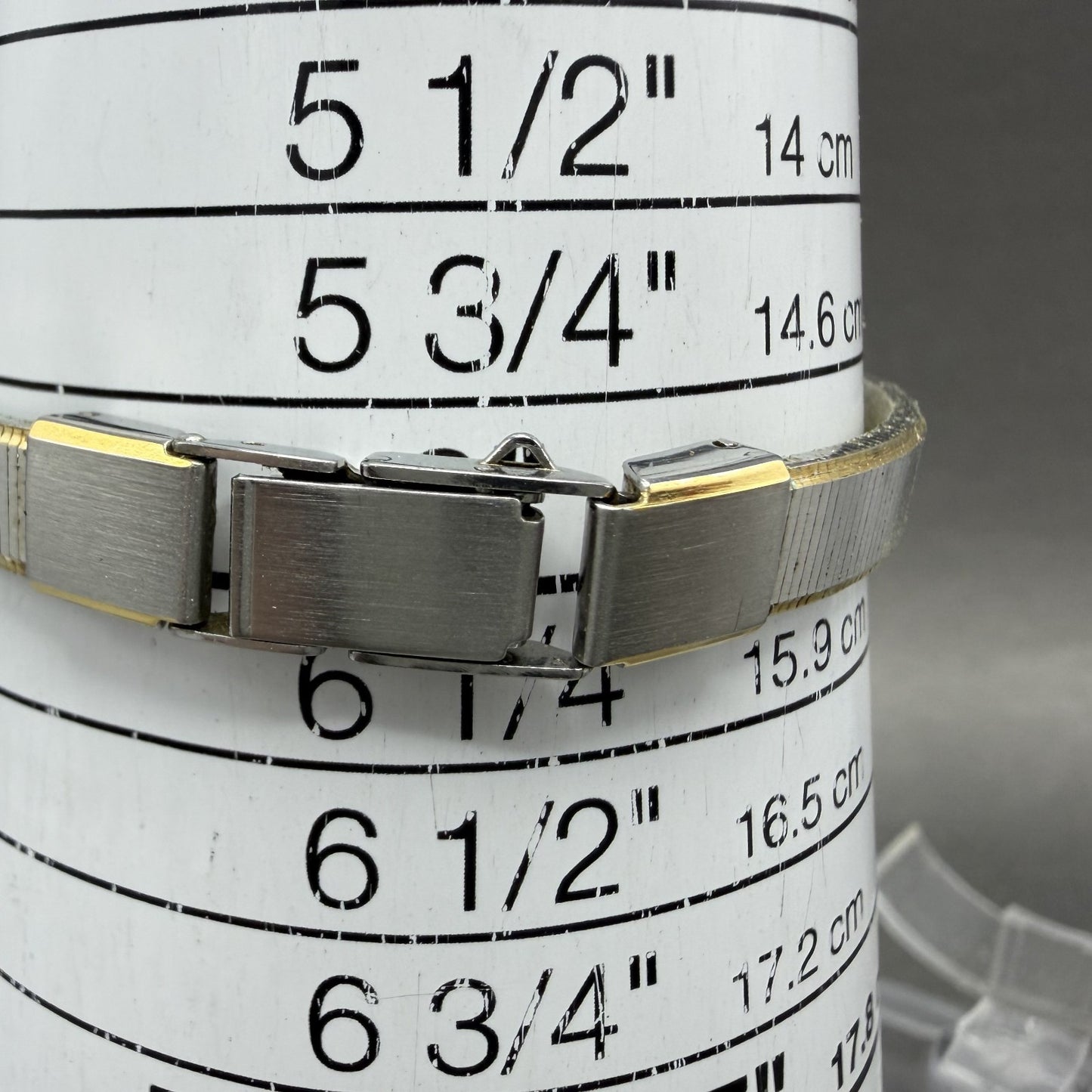 Seiko Tank Watch Women 13mm Silver Dial two Tone Rectangle 2e205139 New Battery12