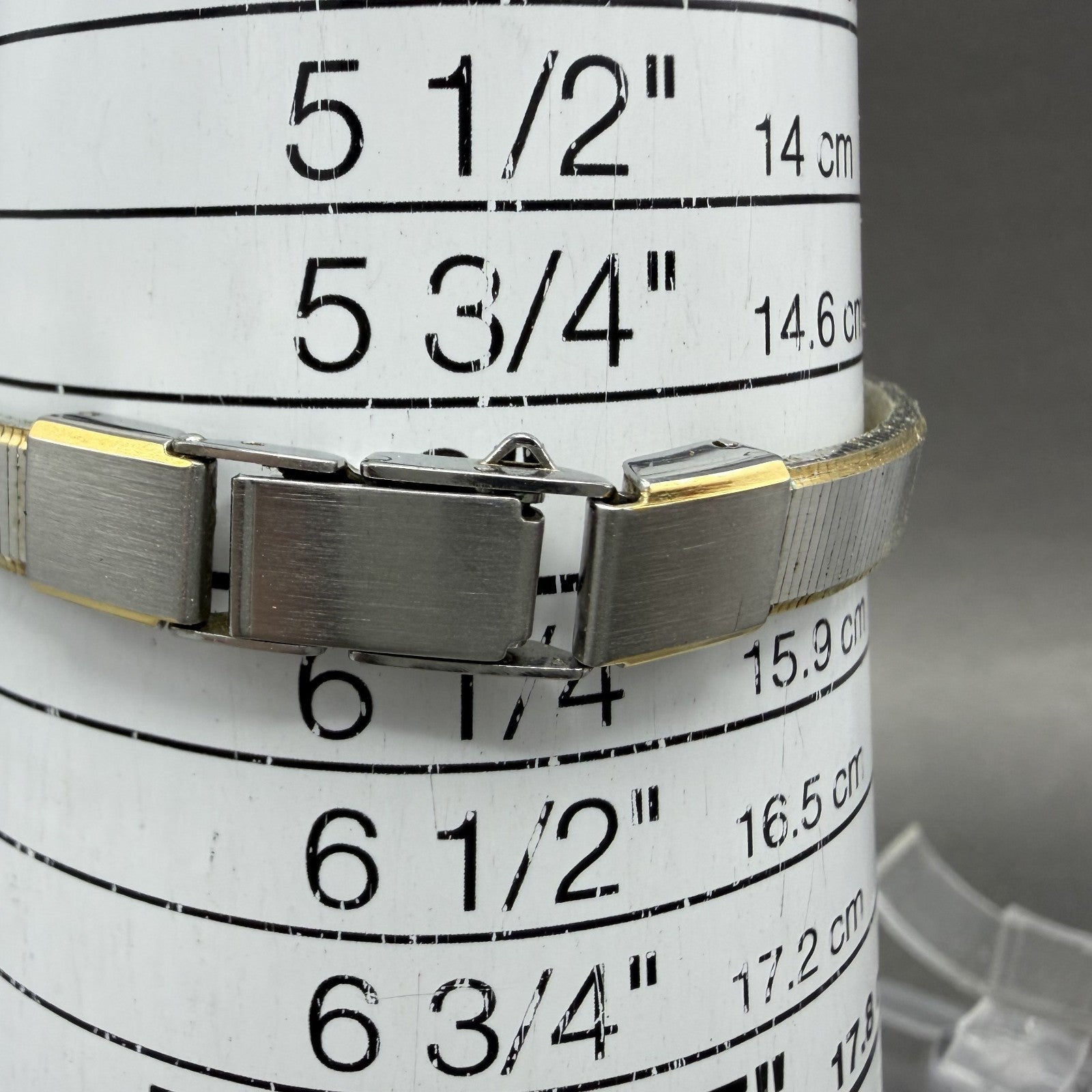 Seiko Tank Watch Women 13mm Silver Dial two Tone Rectangle 2e205139 New Battery12