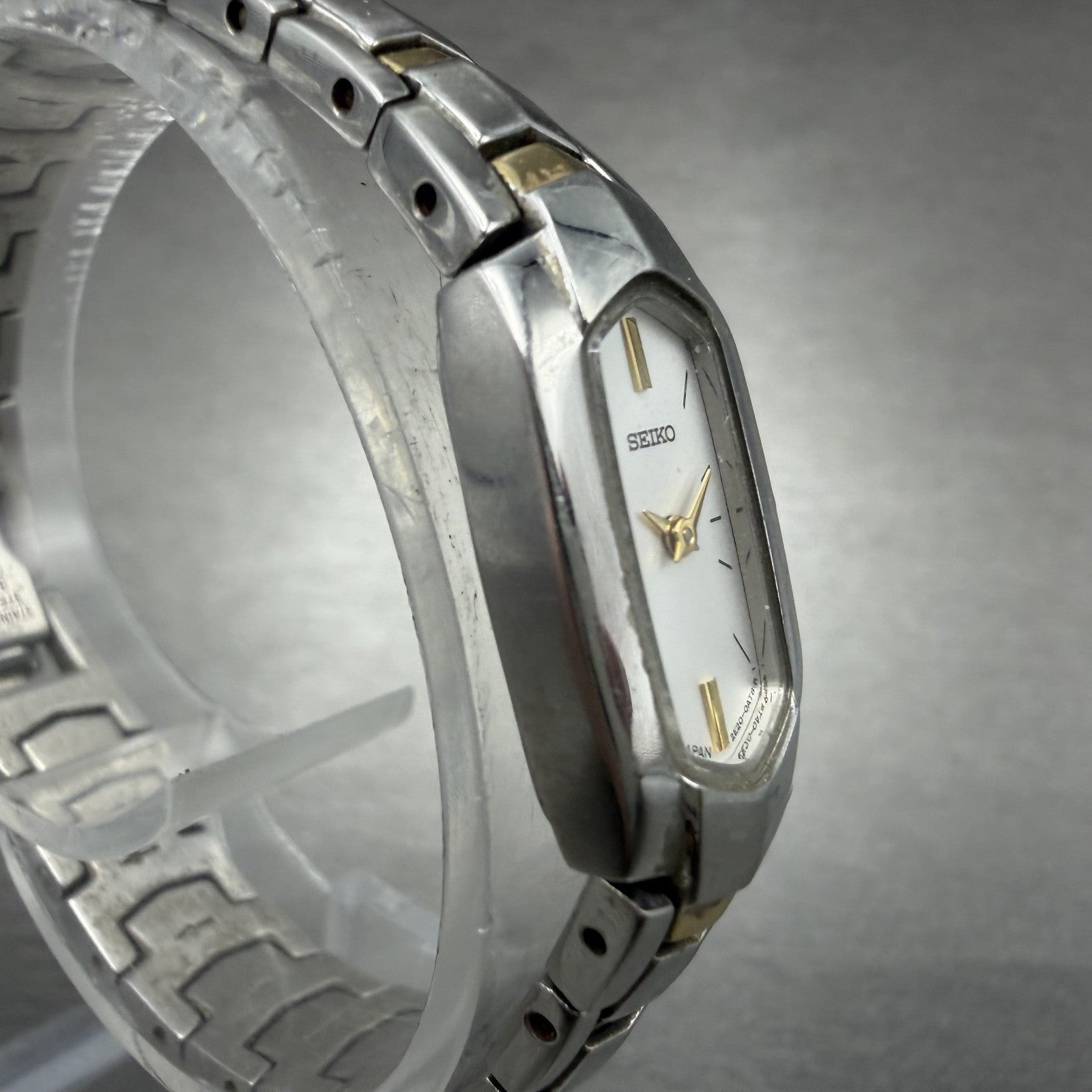 Seiko Watch Women 14mm Silver Dial Two Tone Rectangle 2e20-0at0 New Battery JUHO3