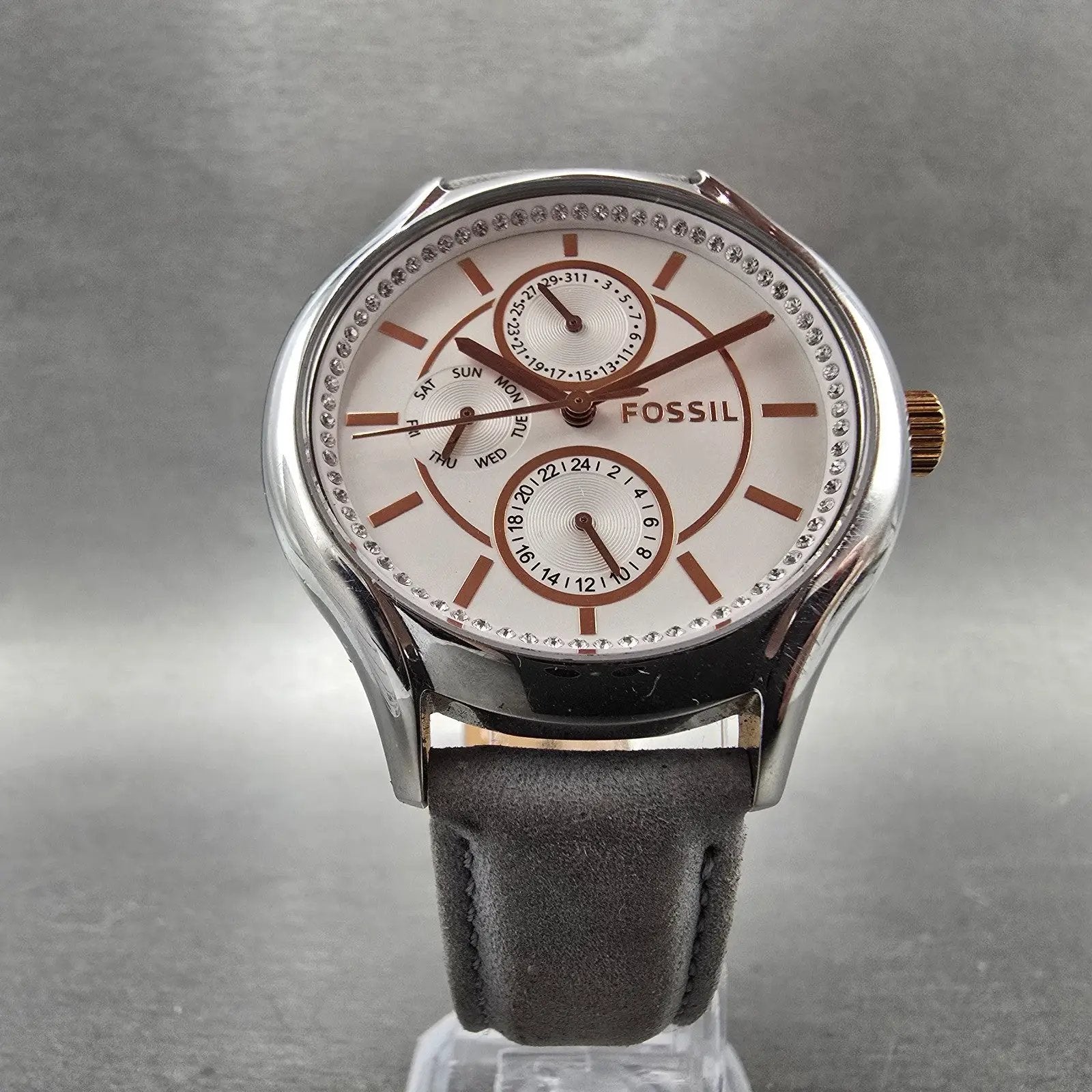 Fossil Watch Women 40mm White Dial Silver Tone Daydate Round BQ3199 New Battery5