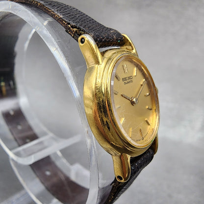 Seiko Watch Women 18mm Gold Dial Gold Tone Oval 2Y005C29 New Battery VTG3