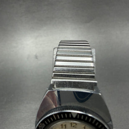 Zaria Dive Watch Women 24mm White Dial Silver Tone Manual Wind Runs Vintage USSR4