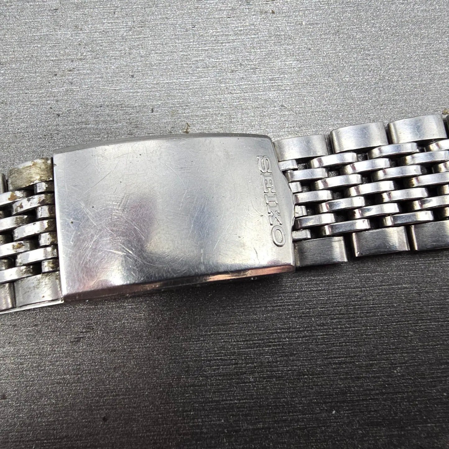 Seiko Beads Of Rice Bracelet 19mm Stainless Steel Silver Tone Tri Folding ClaspK3