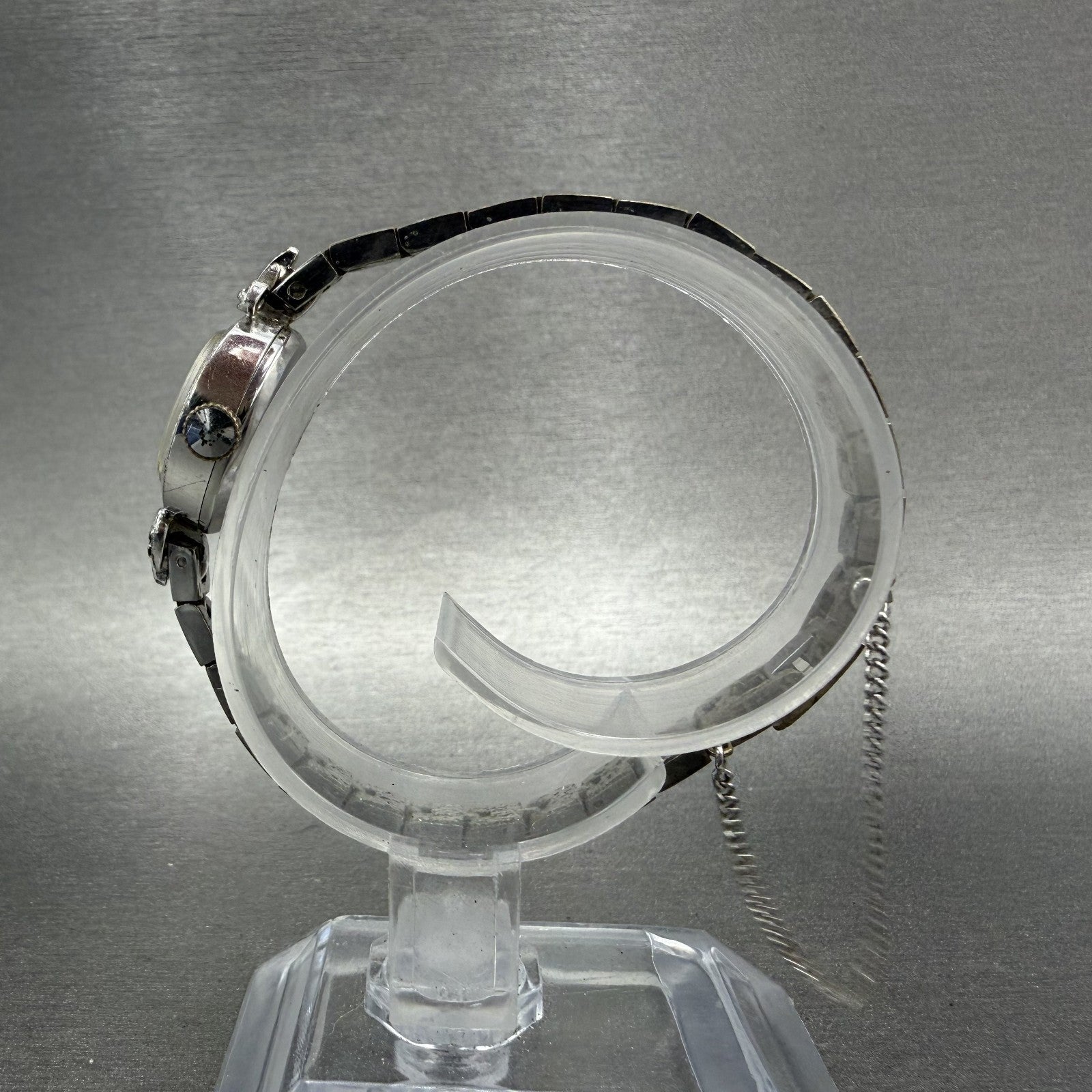Seiko Queen Seiko Watch Women 16mm Silver Dial Silver Tone Manual 10200040 Runs6