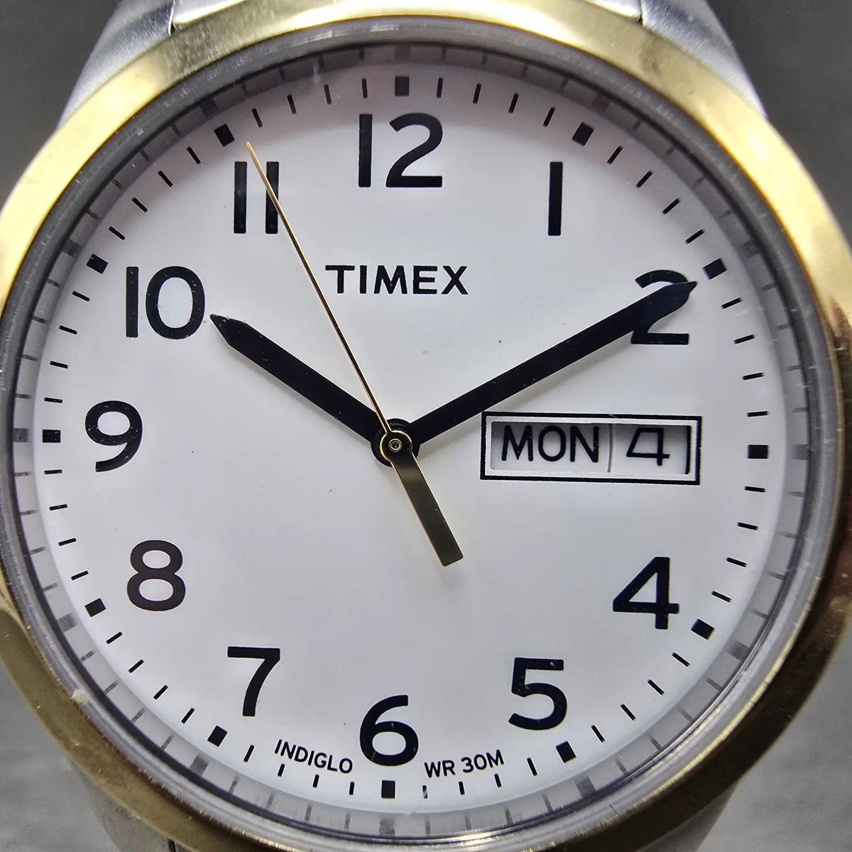 Timex Easy Reader Watch Men 36mm White Dial Two Tone Daydate Round New Battery X1