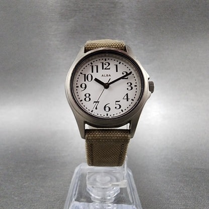 Seiko ALBA Watch Women 27mm Silver Dial Titanium Round V5010DL0 New Battery5