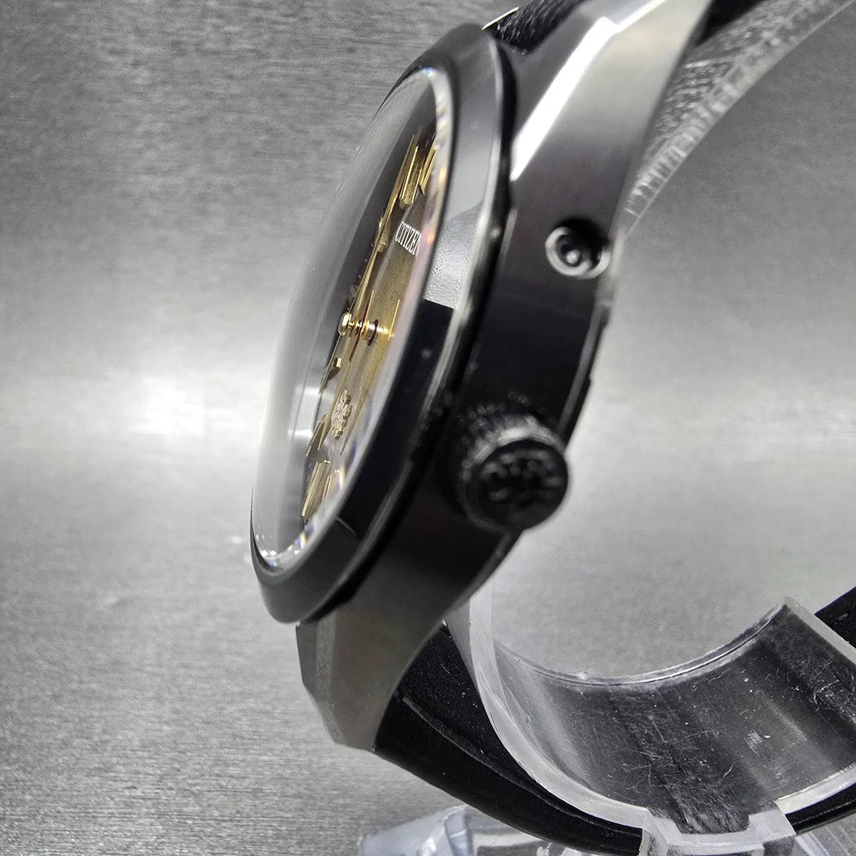 Citizen The Citizen Watch Men 38mm Yellow Dial Black Date AQ4106-18X Eco-Drive3