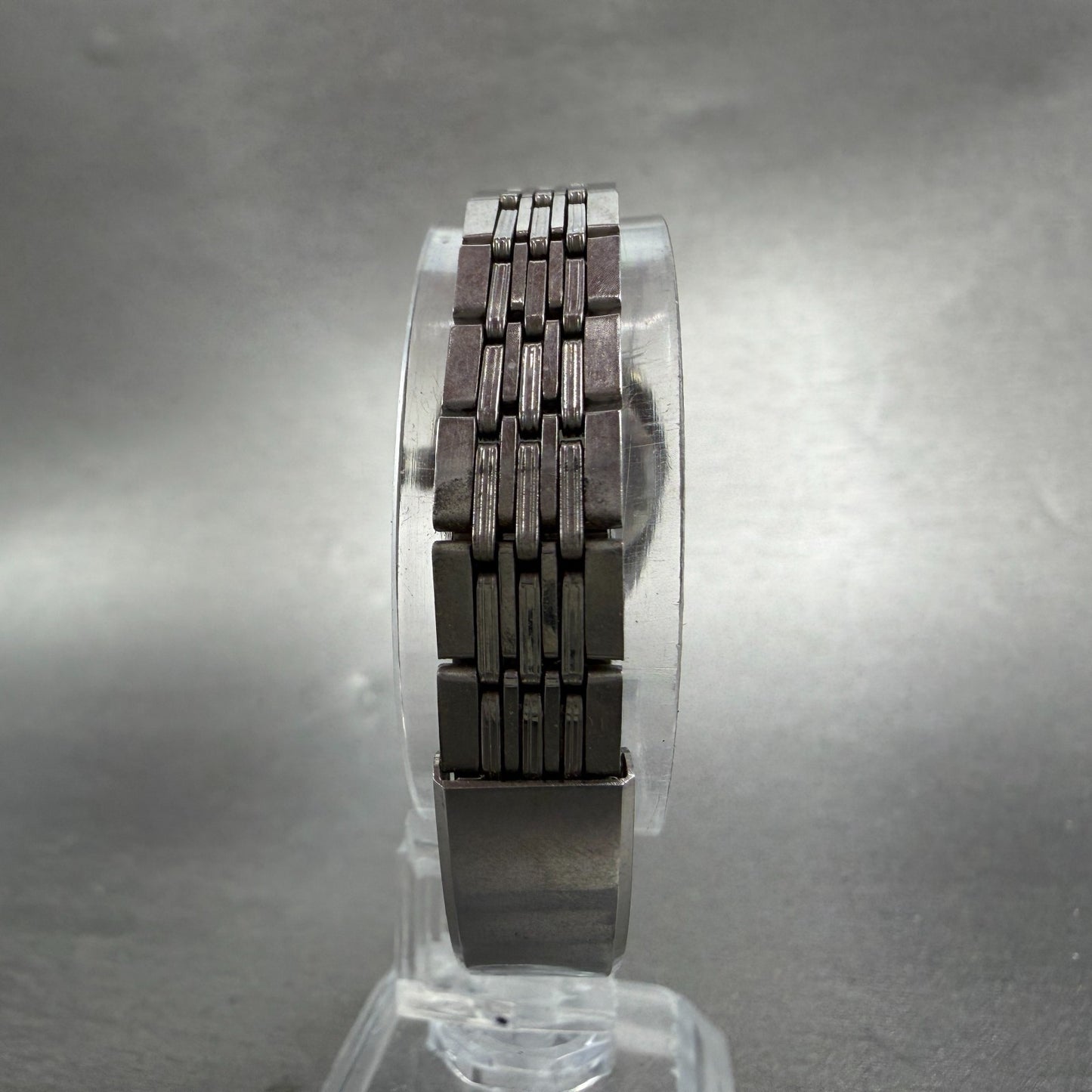 Seiko Automatic Watch Women 24mm Blue Dial Silver Tone Date 2205-0050 Runs VTG7