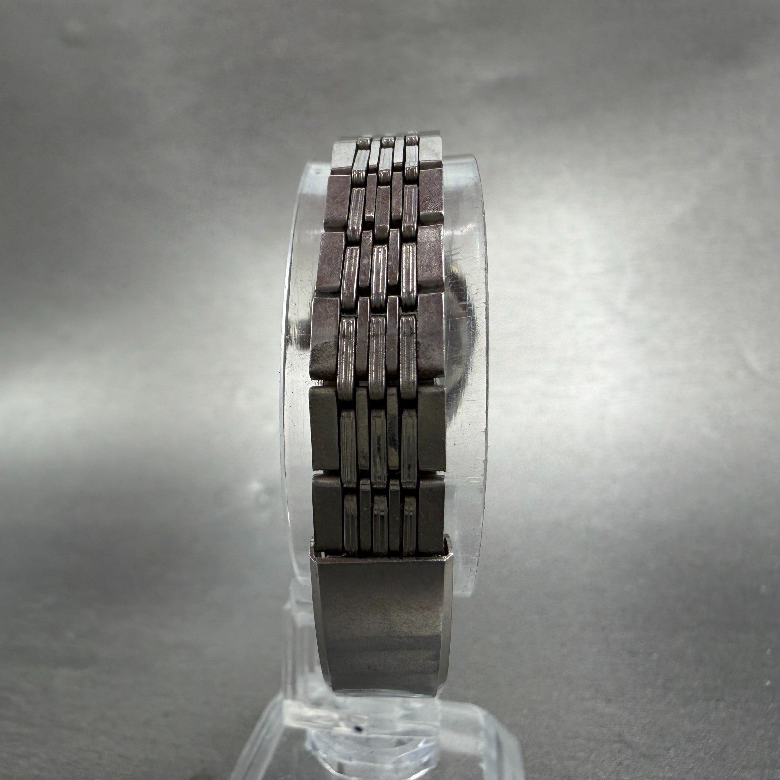 Seiko Automatic Watch Women 24mm Blue Dial Silver Tone Date 2205-0050 Runs VTG7
