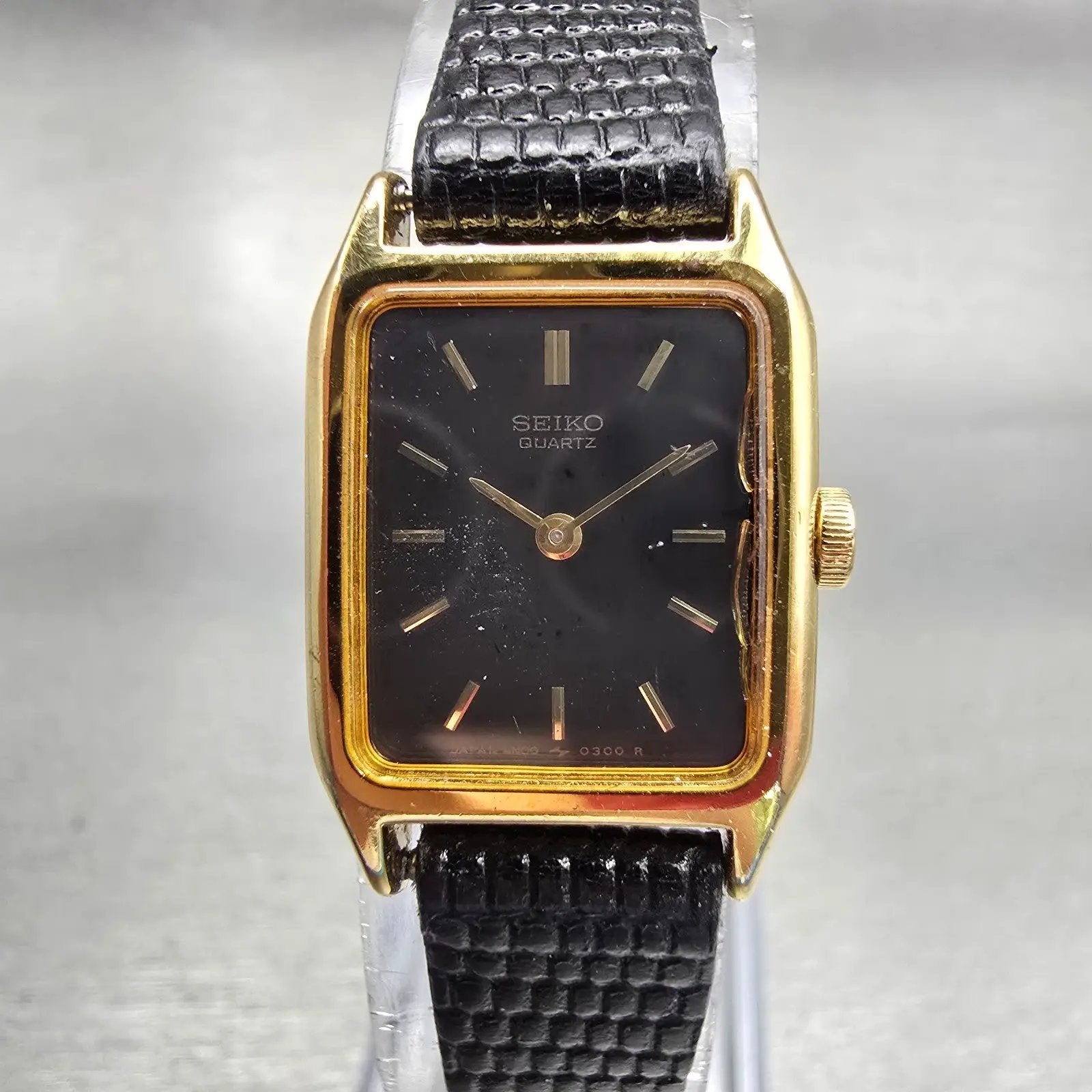 Seiko Watch Women 17mm Black Dial Gold Tone Rectangle 4N00-5129 New Battery VTG0