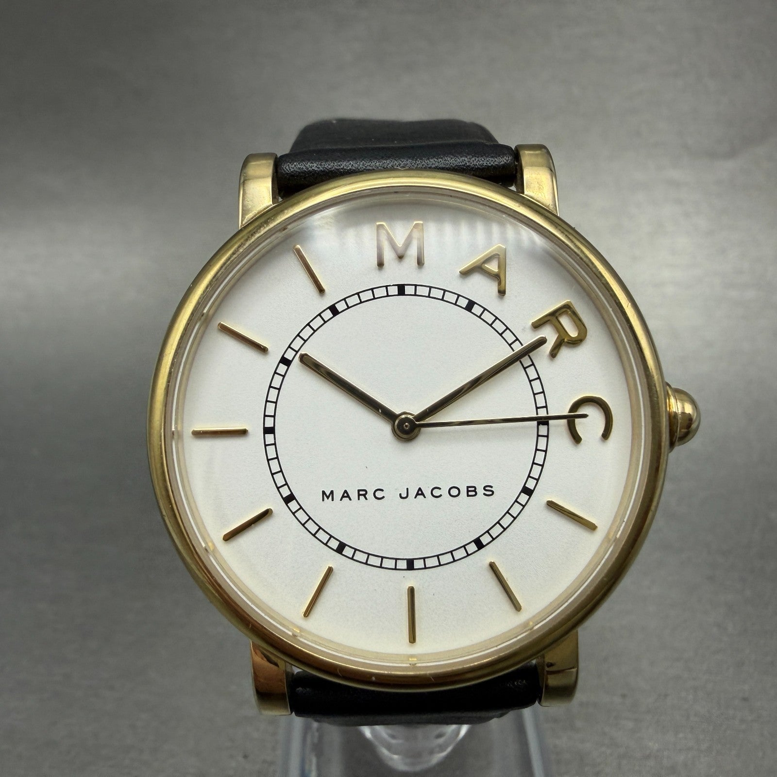 Marc Jacobs Roxy Watch Women 37mm White Dial Gold Tone Round MJ1532 New Battery0