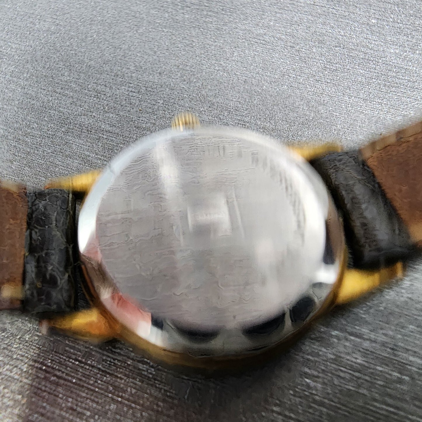 Tissot Watch Women 23mm Champange Dial Gold Tone Small Seconds New Battery9
