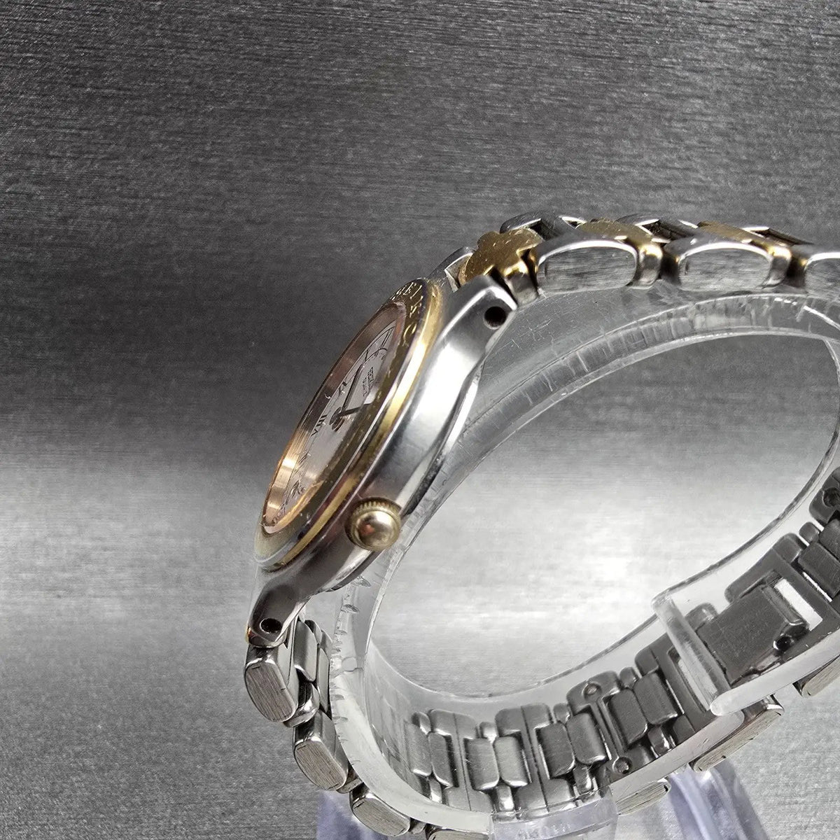 Seiko Watch Women 24mm White Dial Two Tone Date Round 3Y09-0A49 New Battery2
