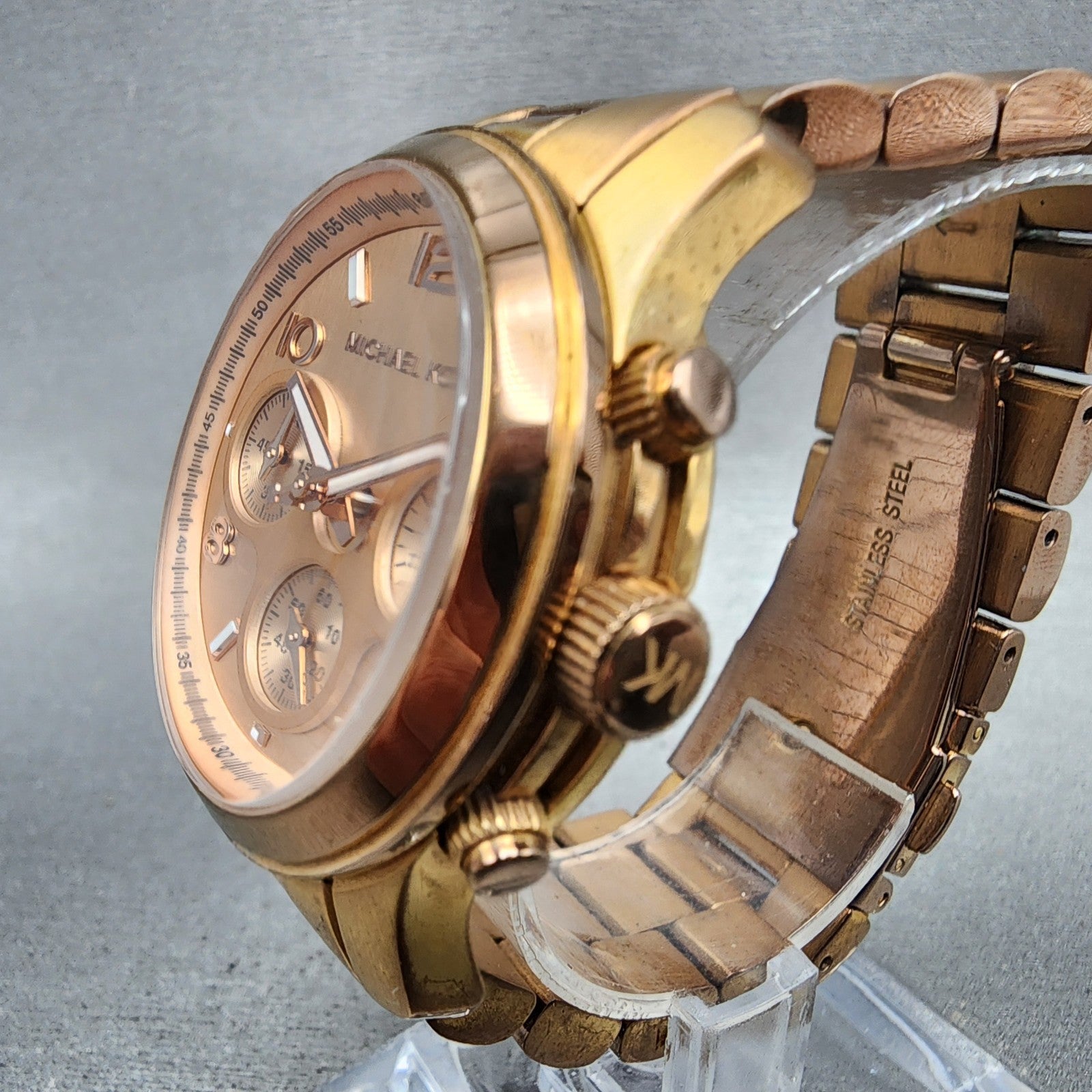 Michael Kors Runway Chronograph Watch Women 38mm Rose Dial Rose Gold Tone NewBat2