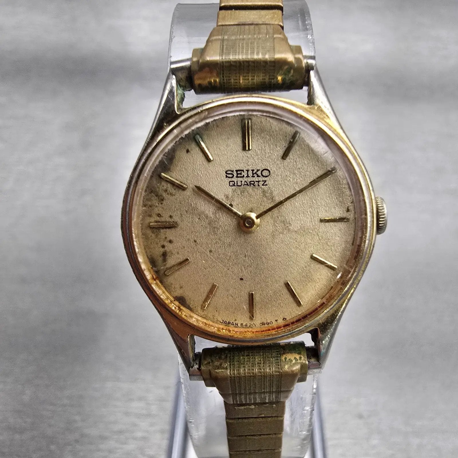 Seiko Watch Women 22mm Champagne Dial Gold Tone Round 5420-0049 New Battery VTG0