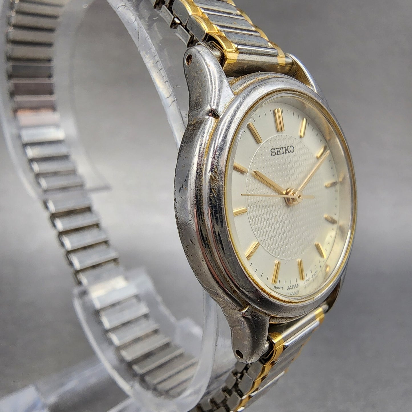 VTG Seiko Watch Women 24mm Champagne Dial Two Tone Round V701-1930 New Battery