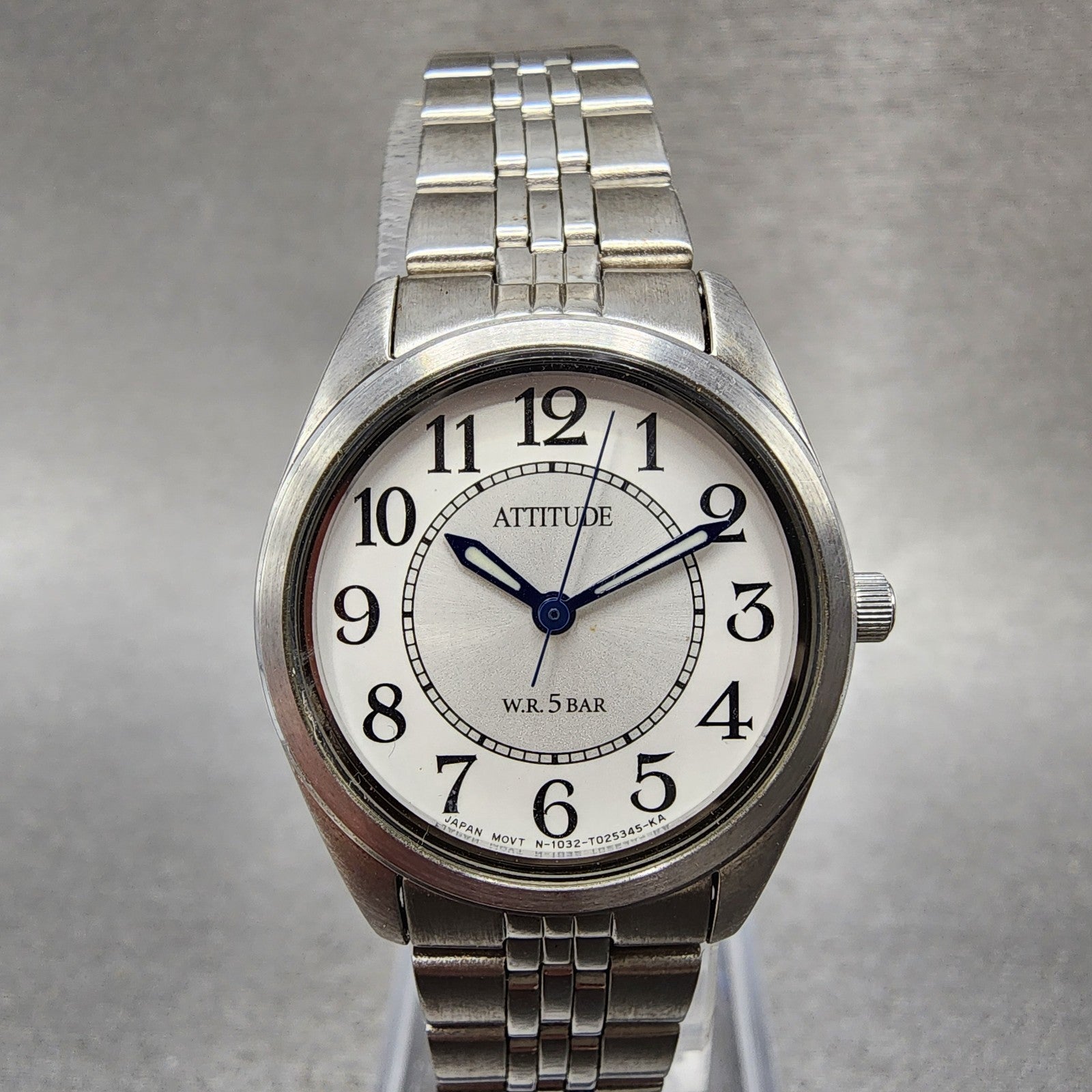 Citizen Attitude Watch Women 25mm Silver Dial Silver Tone Round New Battery0