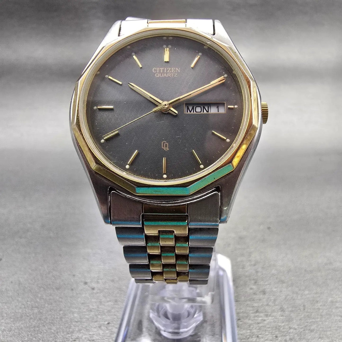 Citizen CQ Watch Men 34mm Gray Dial Two Tone Daydate 6100-K02759 New Battery VTG5
