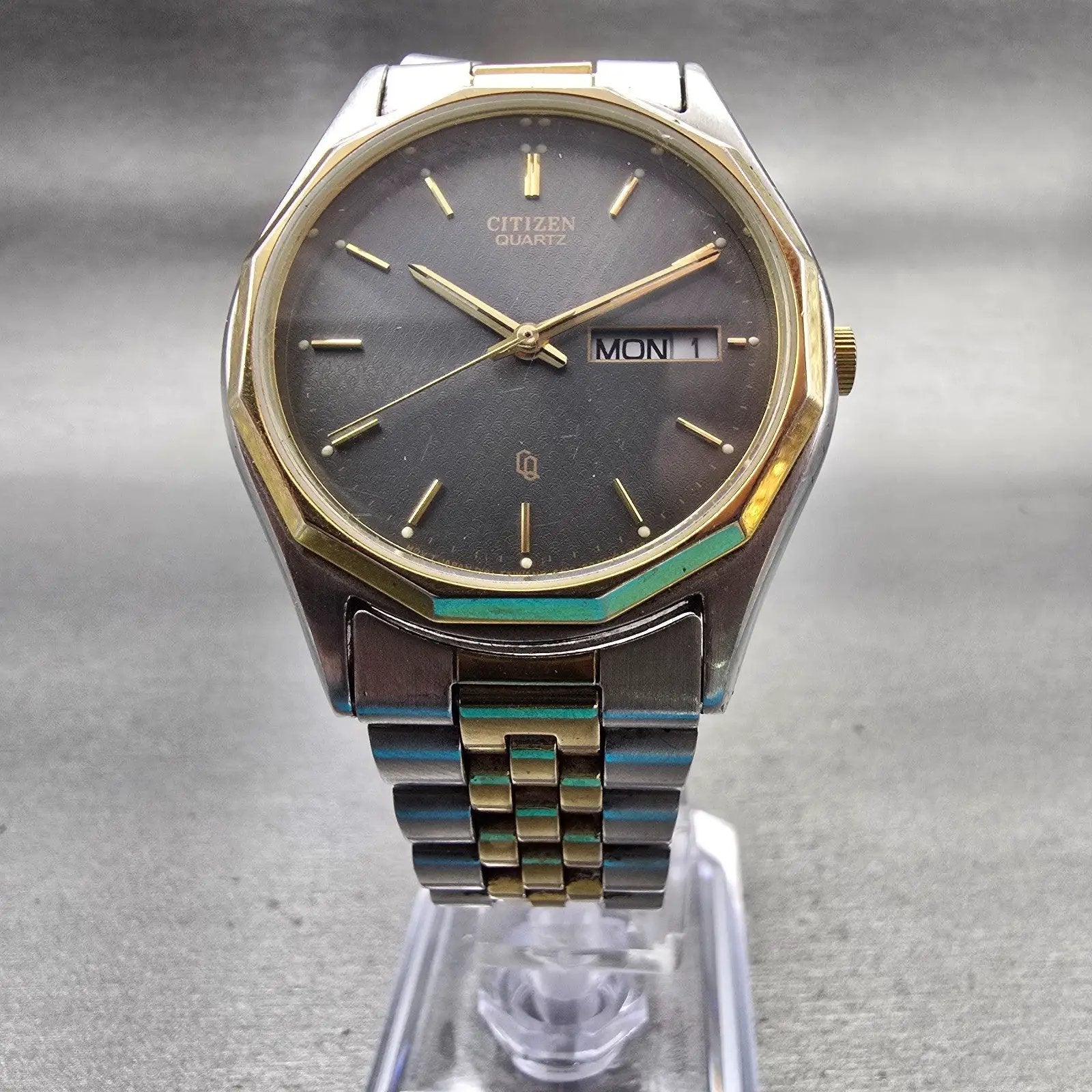 Citizen CQ Watch Men 34mm Gray Dial Two Tone Daydate 6100-K02759 New Battery VTG5