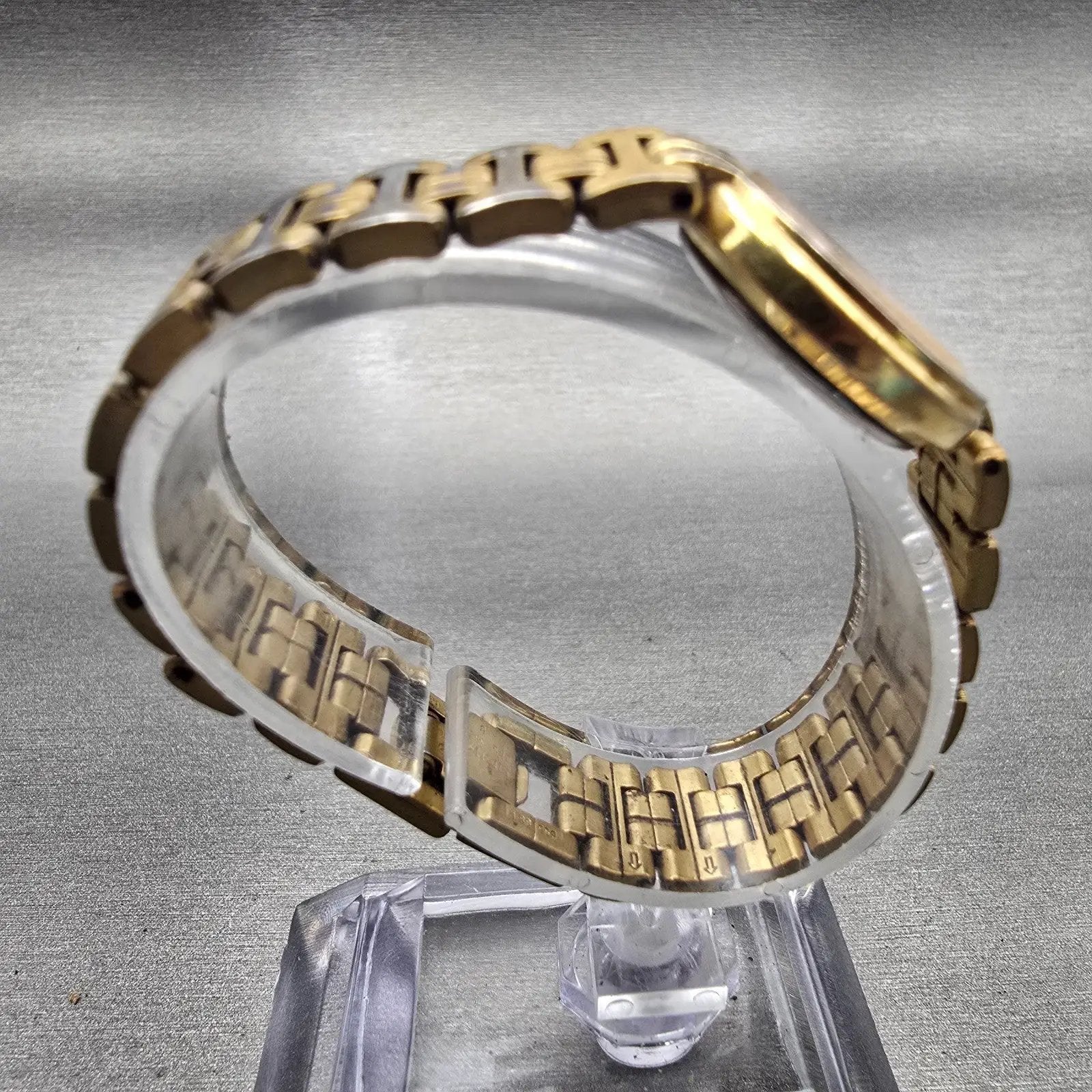 Seiko Watch Women 22mm Gold Dial Gold Tone Round 1N01-0A30 New Battery Vintage8