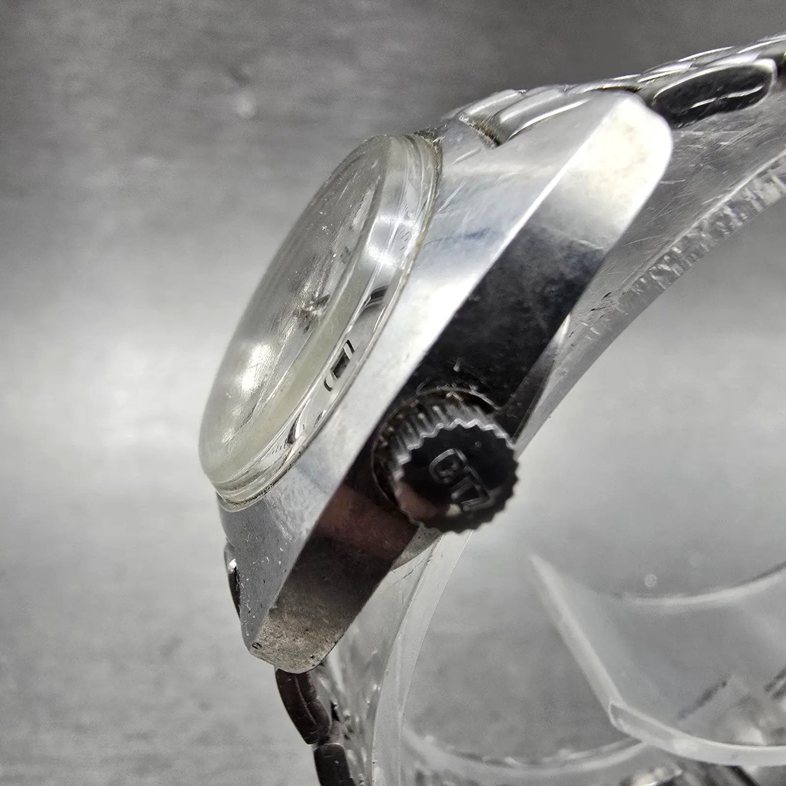 Citizen Watch Women 25mm Silver Dial Silver Tone Date Manual 4-530896 Runs2