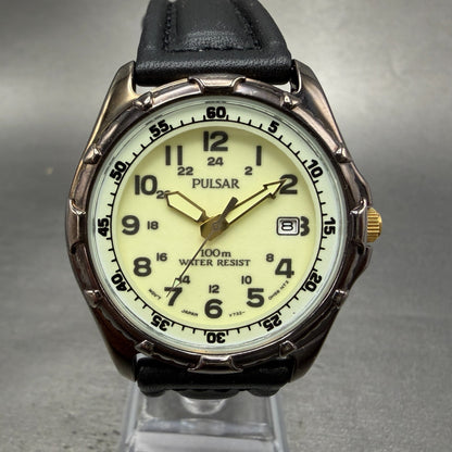 Pulsar Dive Watch Men 39mm Cream Dial Gold Tone Date V732-0E10 SAMPLE PARTS0