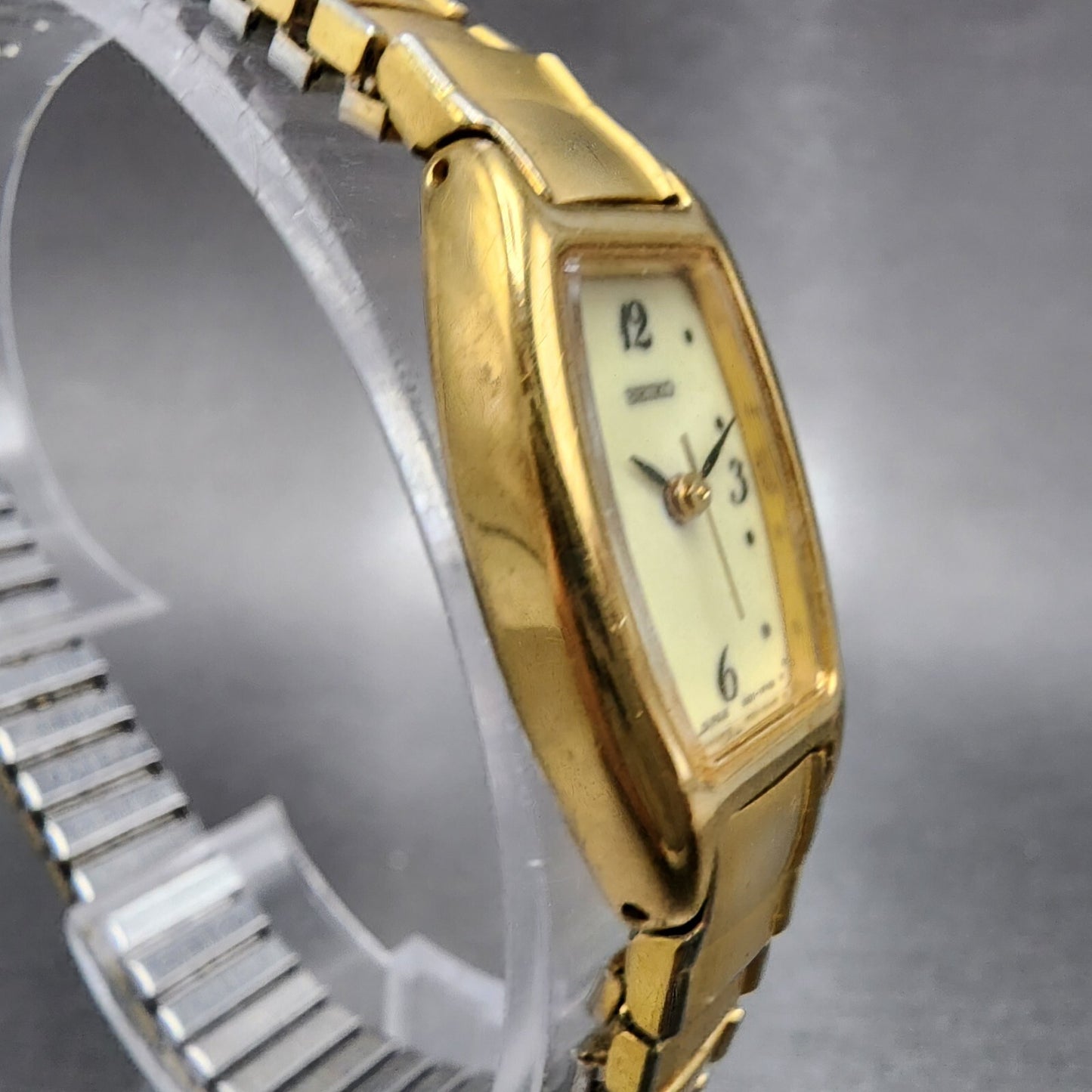 VTG Seiko Watch Women 16mm Cream Dial Gold Tone Rectangle 1N015B79 New Battery3