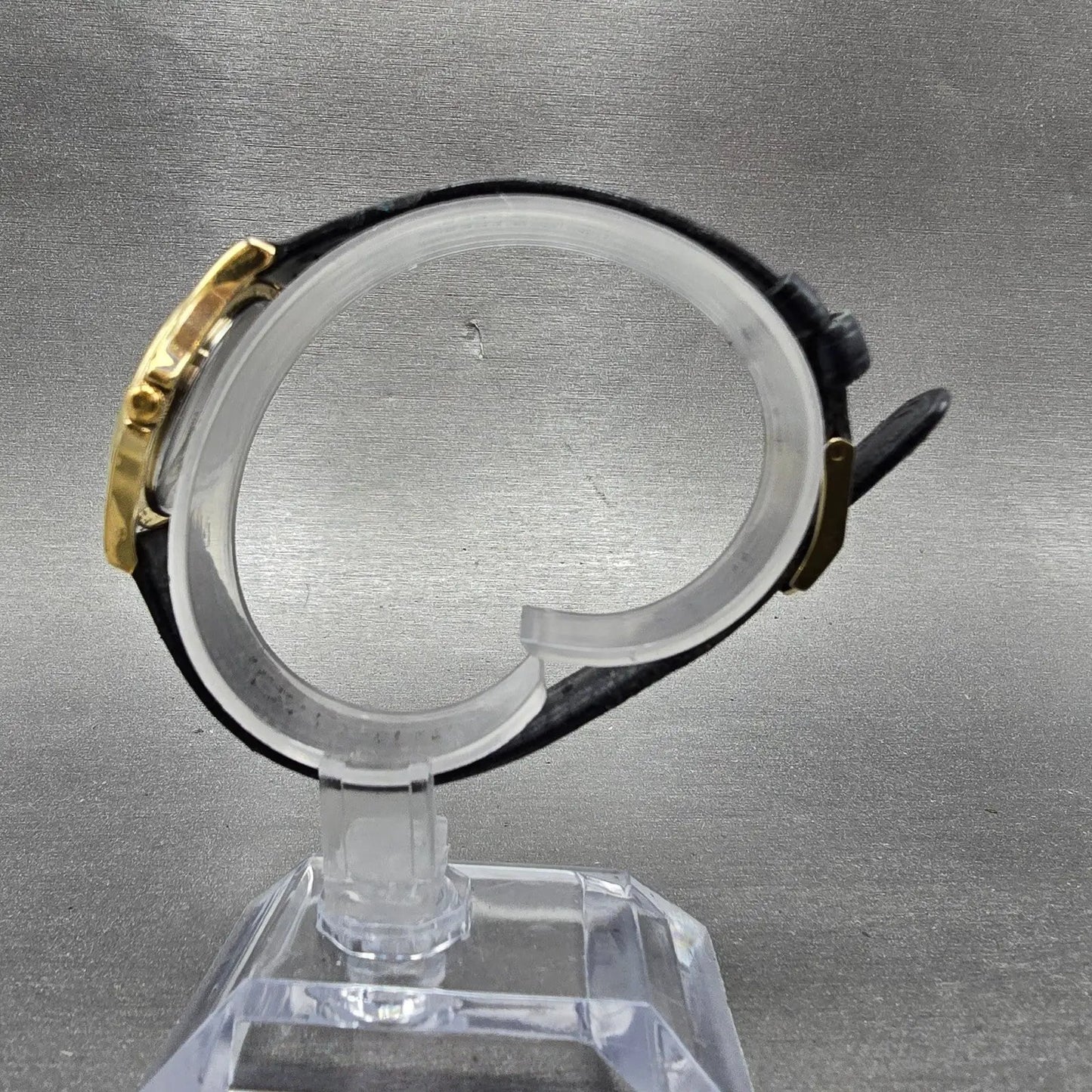 Movado Museum Watch Women 28mm Black Dial Gold Tone Round 87 E4 0823 New Battery6