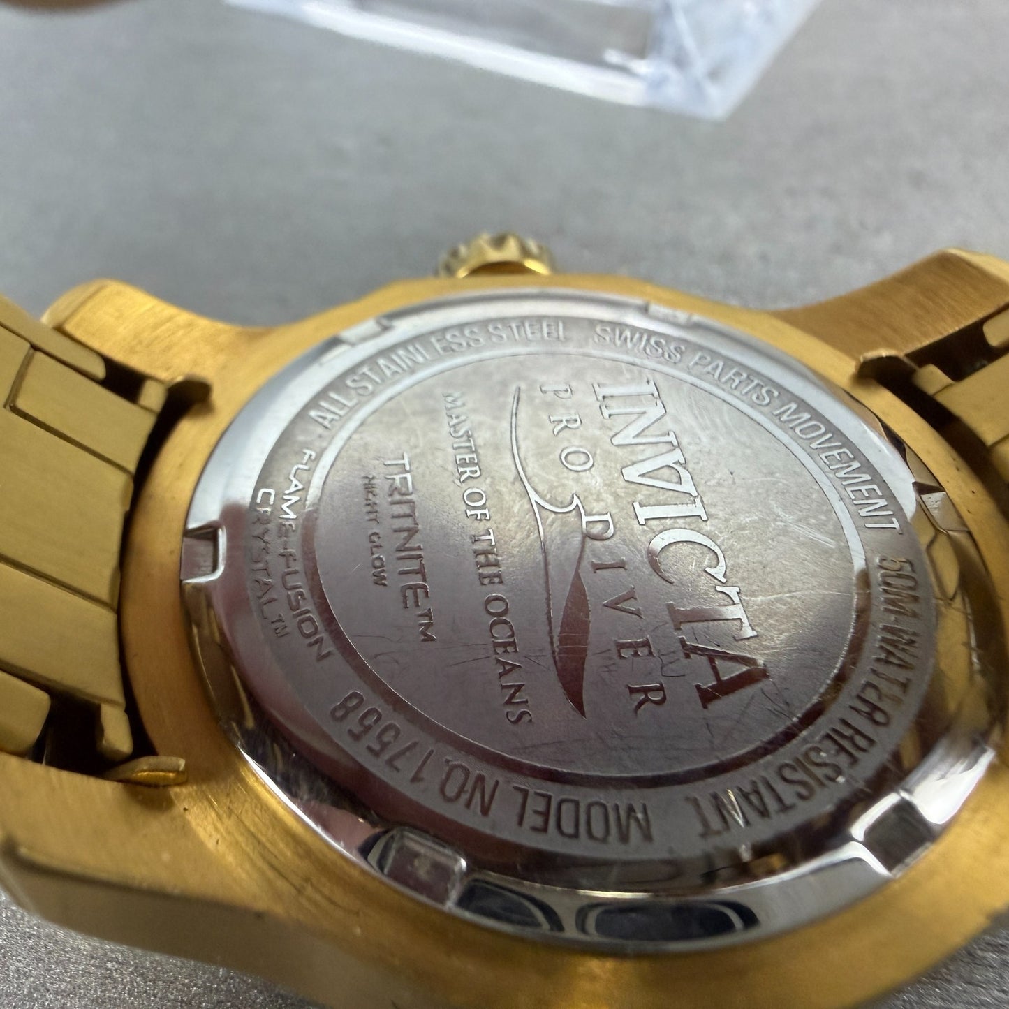 Invicta Pro Diver Watch Women 38mm MOP Dial Gold Daydate Round 17558 New Batt9