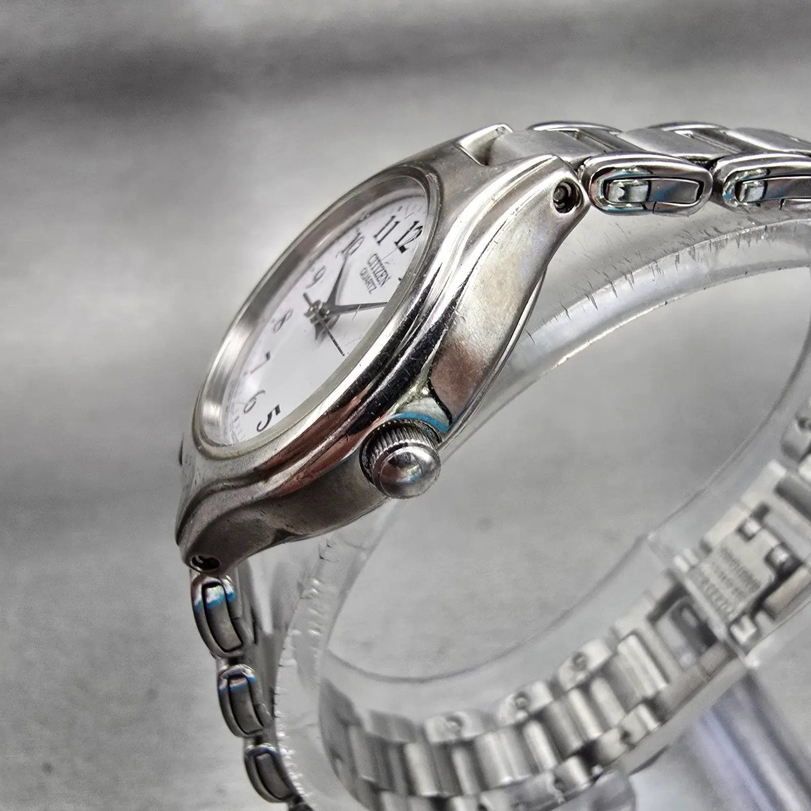 Citizen Watch Women 23mm White Dial Silver Tone Date Round 1012-S011615 New Batt2