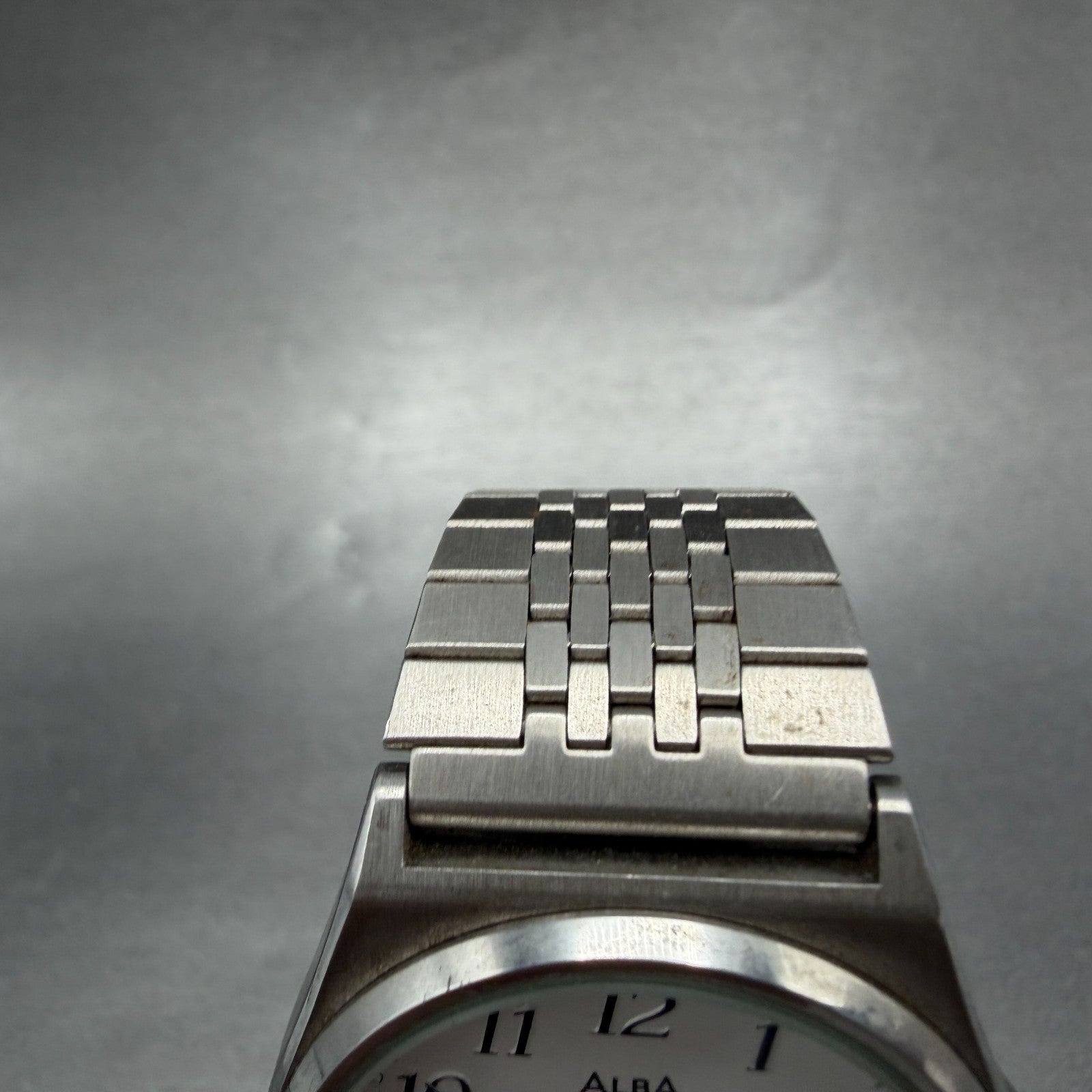 Seiko ALBA Watch Men 35mm Silver Dial Silver Tone Daydate V743-8A10 New Batt M404